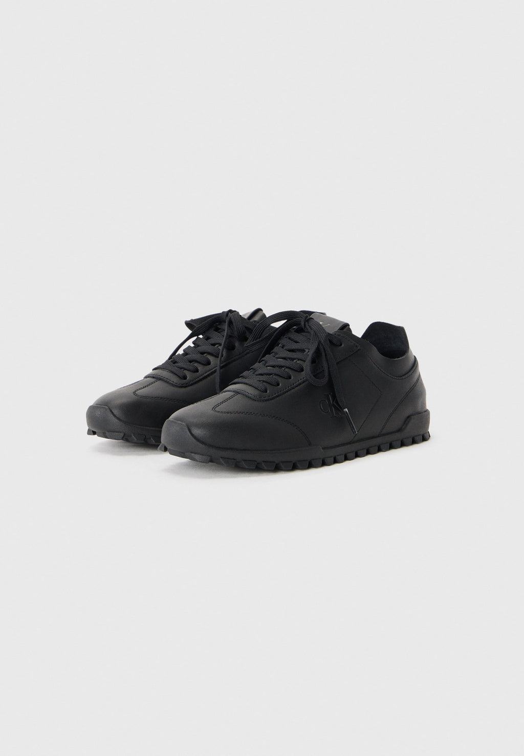 DISCRETES - Baskets - triple noir