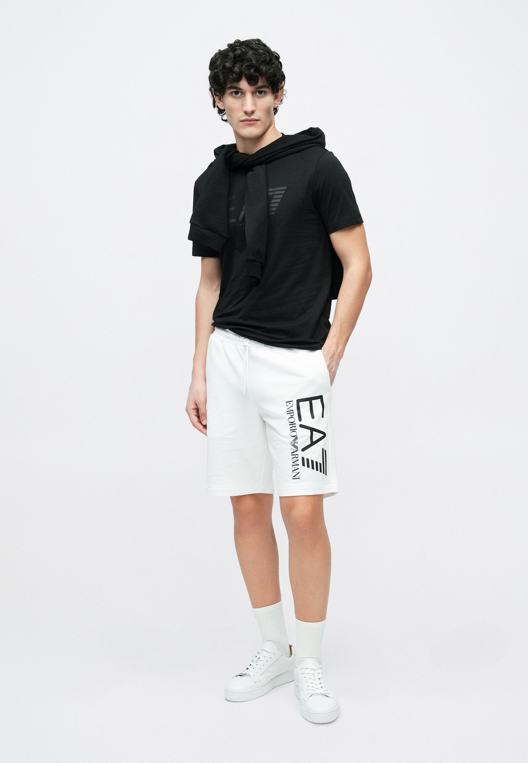 UNISEX TRAIN CORE ID M BIG LOGO TEE SS CO CC - Print T-shirt - black