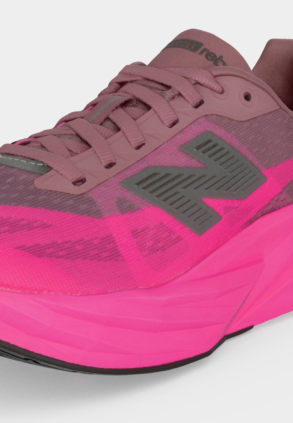 REBEL V5 - Road running shoes - pink heat
