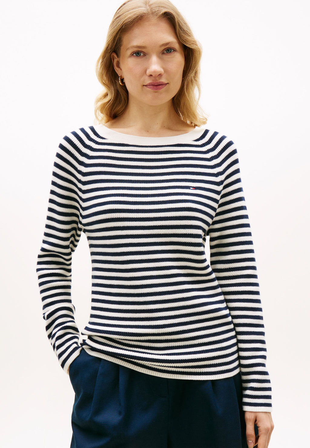 FINE KNIT BOAT NECK JUMPER - Jumper - ivory petal/dark night navy
