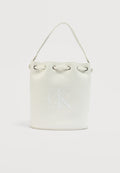 BOLD BUCKET BAG - Handbag - white alyssum