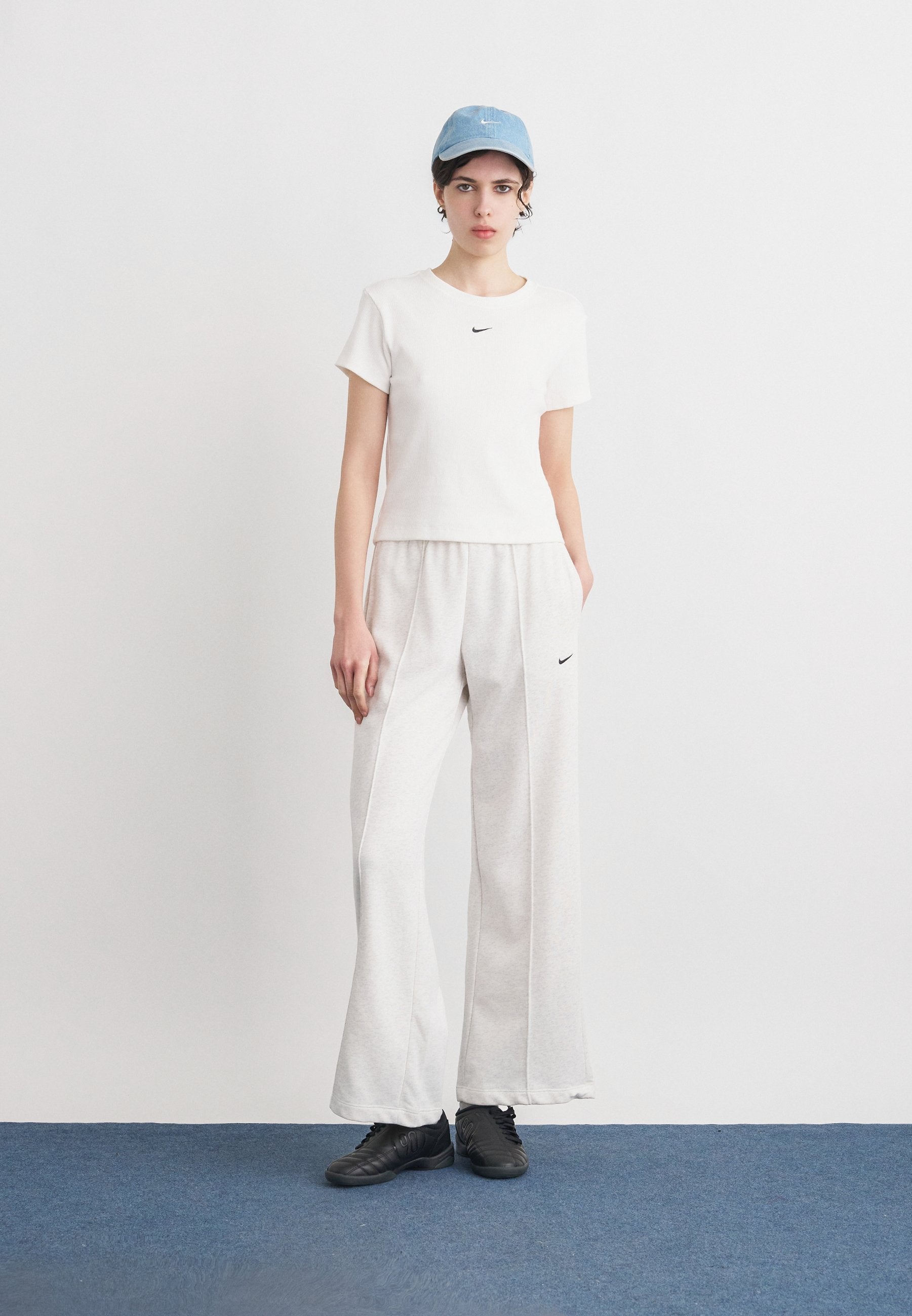 Tracksuit bottoms - birch heather/white/black