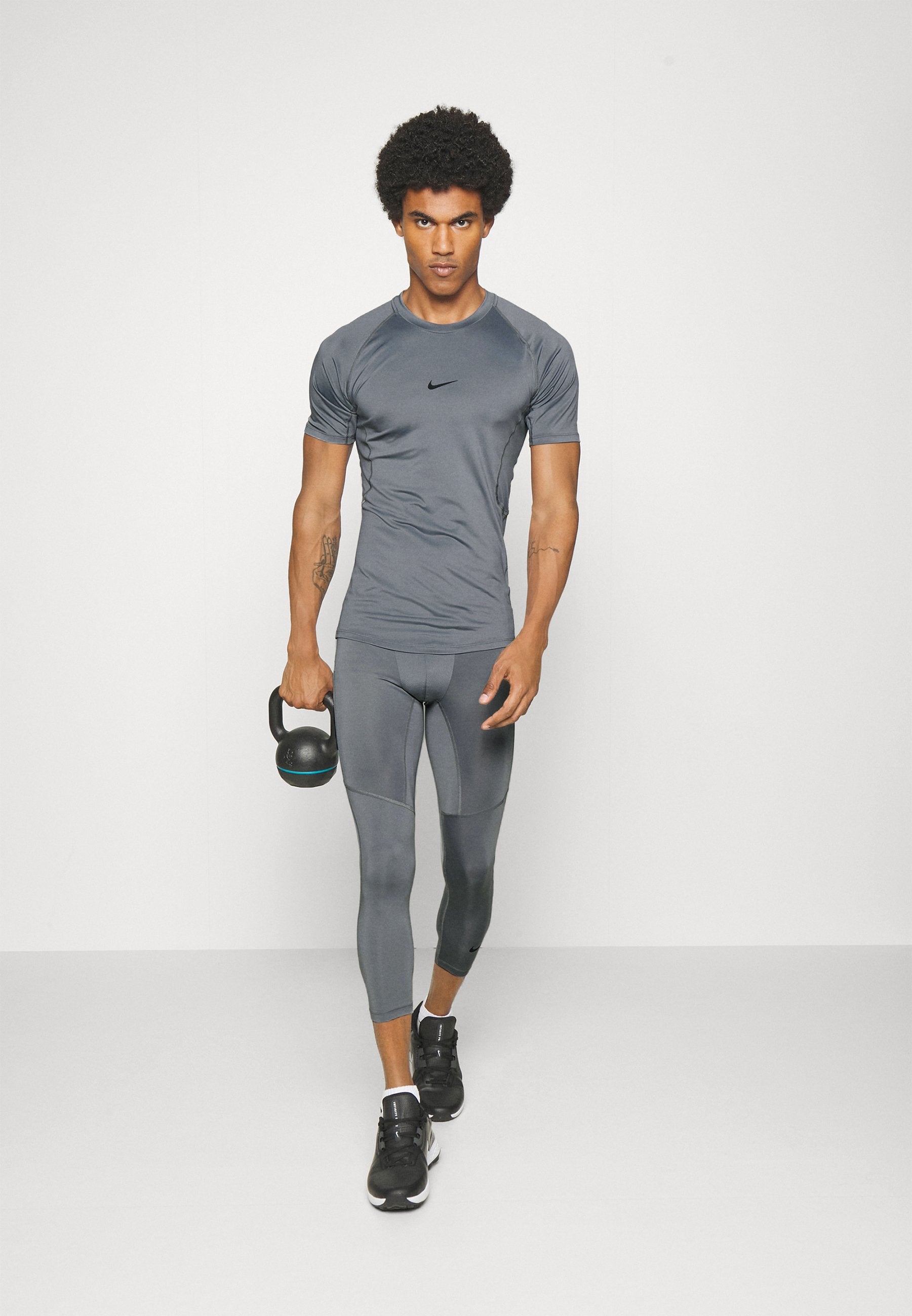 Sports T-shirt - smoke grey/black