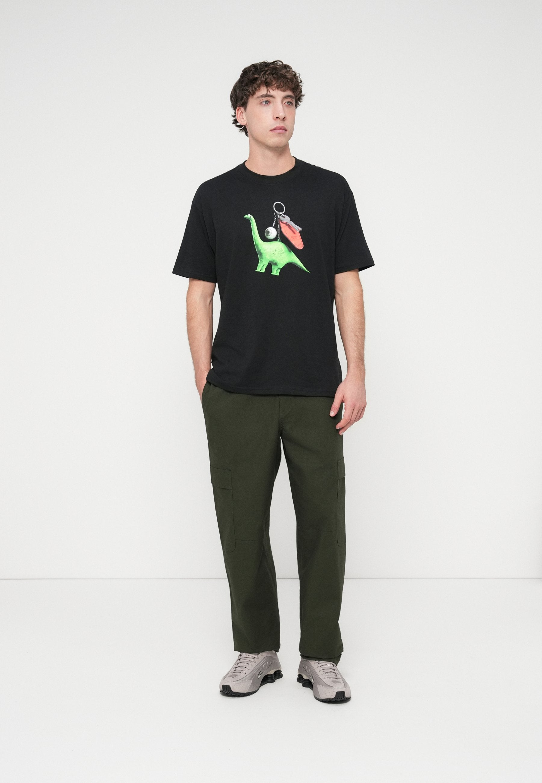DINO KEYCHAIN - Print T-shirt - black