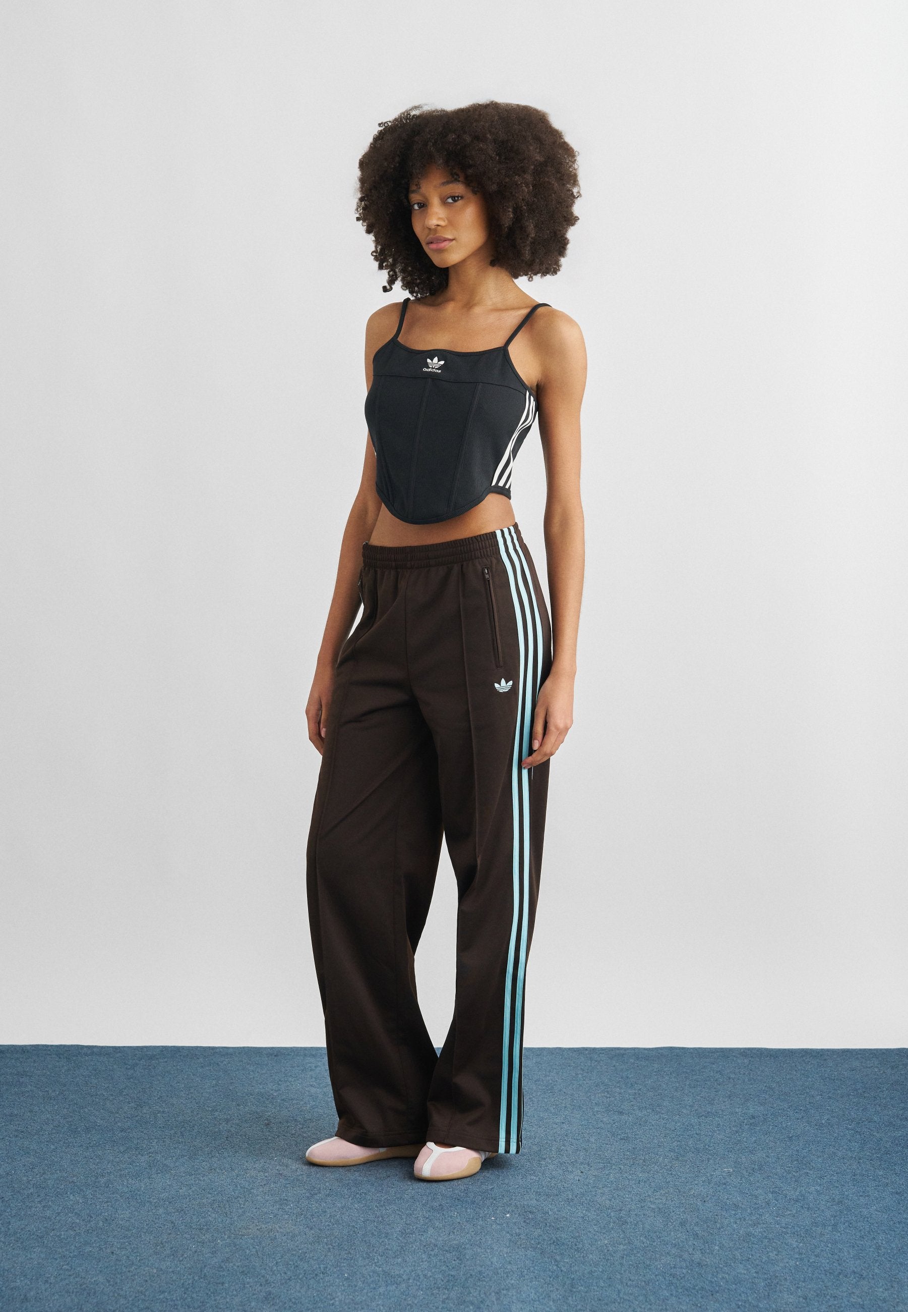 FIREBIRD LOOSE TRACKSUIT PANTS - Tracksuit bottoms - aurora coffee/icey blue