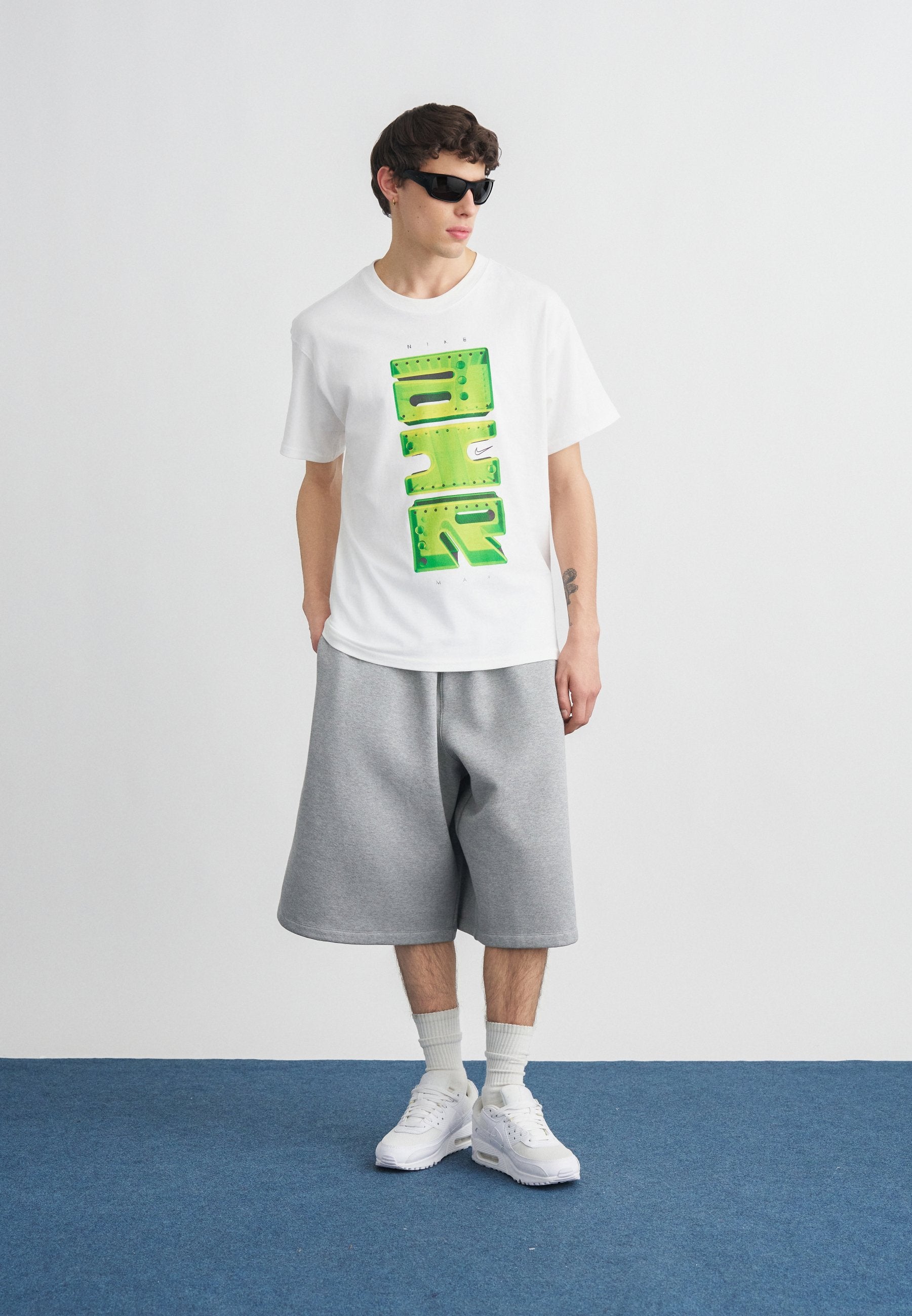 TEE DAY PLUS - Print T-shirt - white