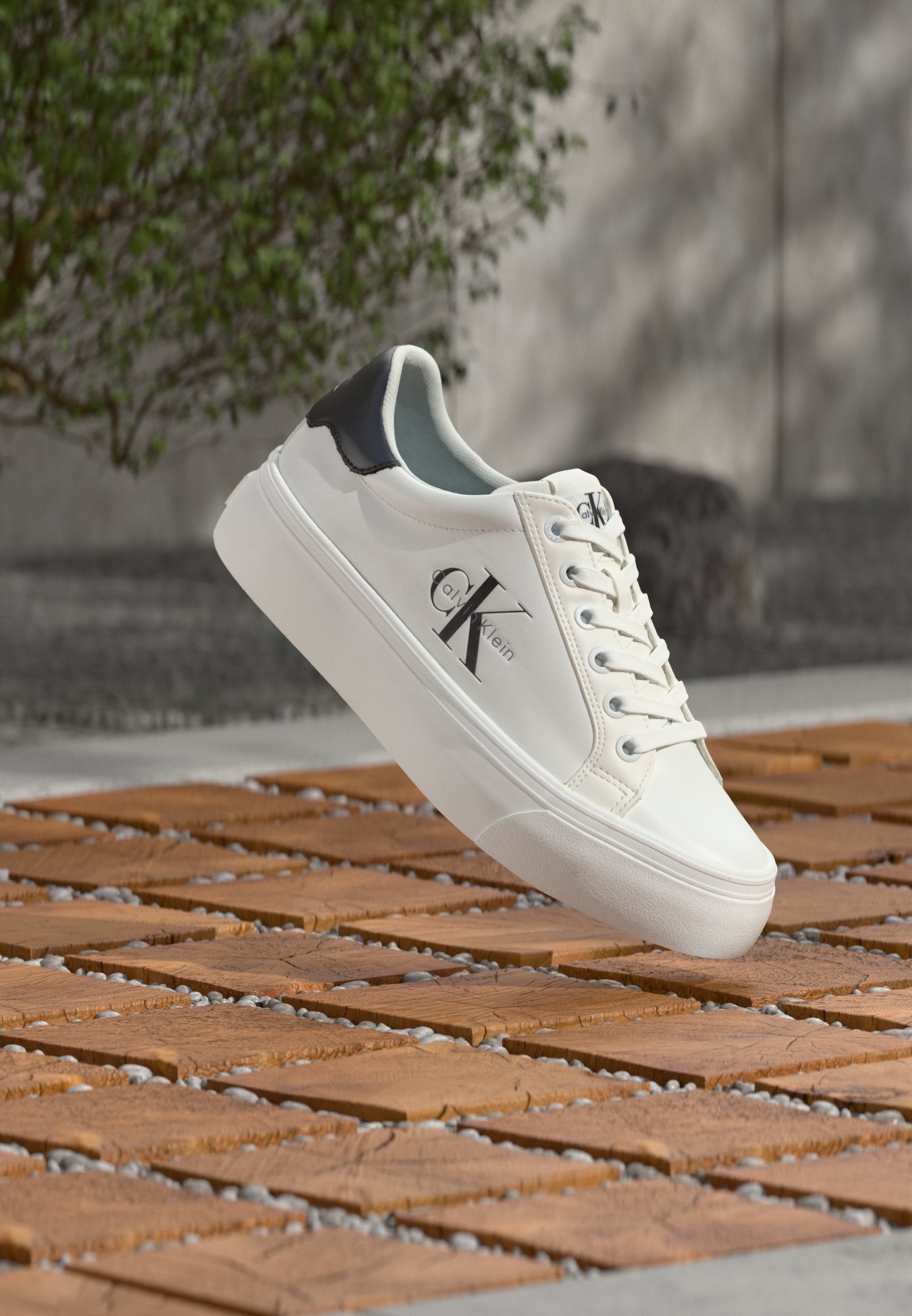 FLATFORM LACEUP - Trainers - bright white