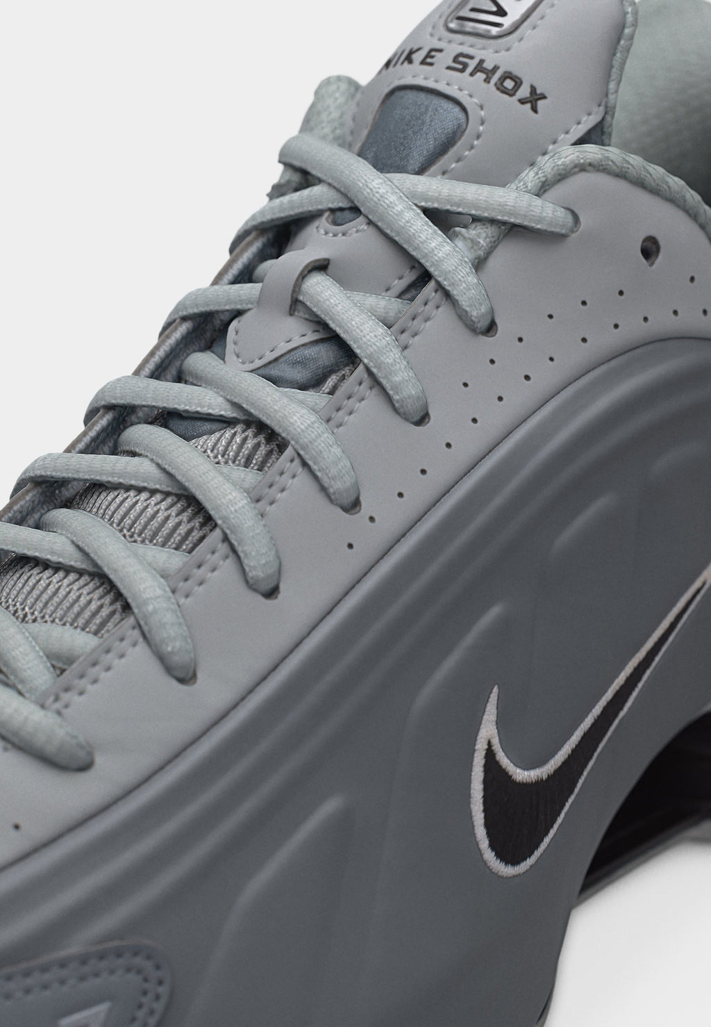 SHOX R4 UNISEXE - Baskets basses - light smoke grey/black/smoke grey/white