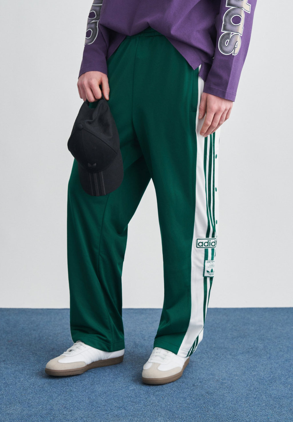 ADIBREAK UNISEX - Tracksuit bottoms - collegiate green