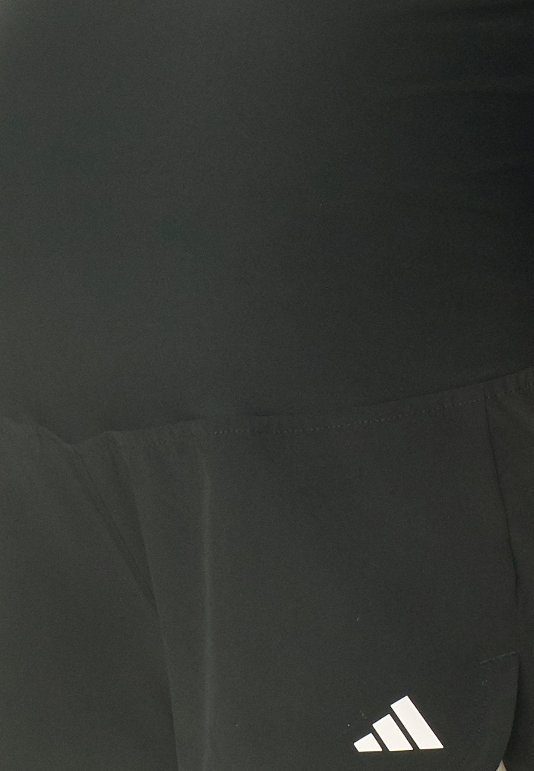 PACER WOVEN STRETCH TRAINING MATERNITY - Sports shorts - black