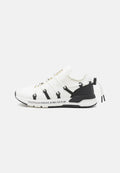 Trainers - white