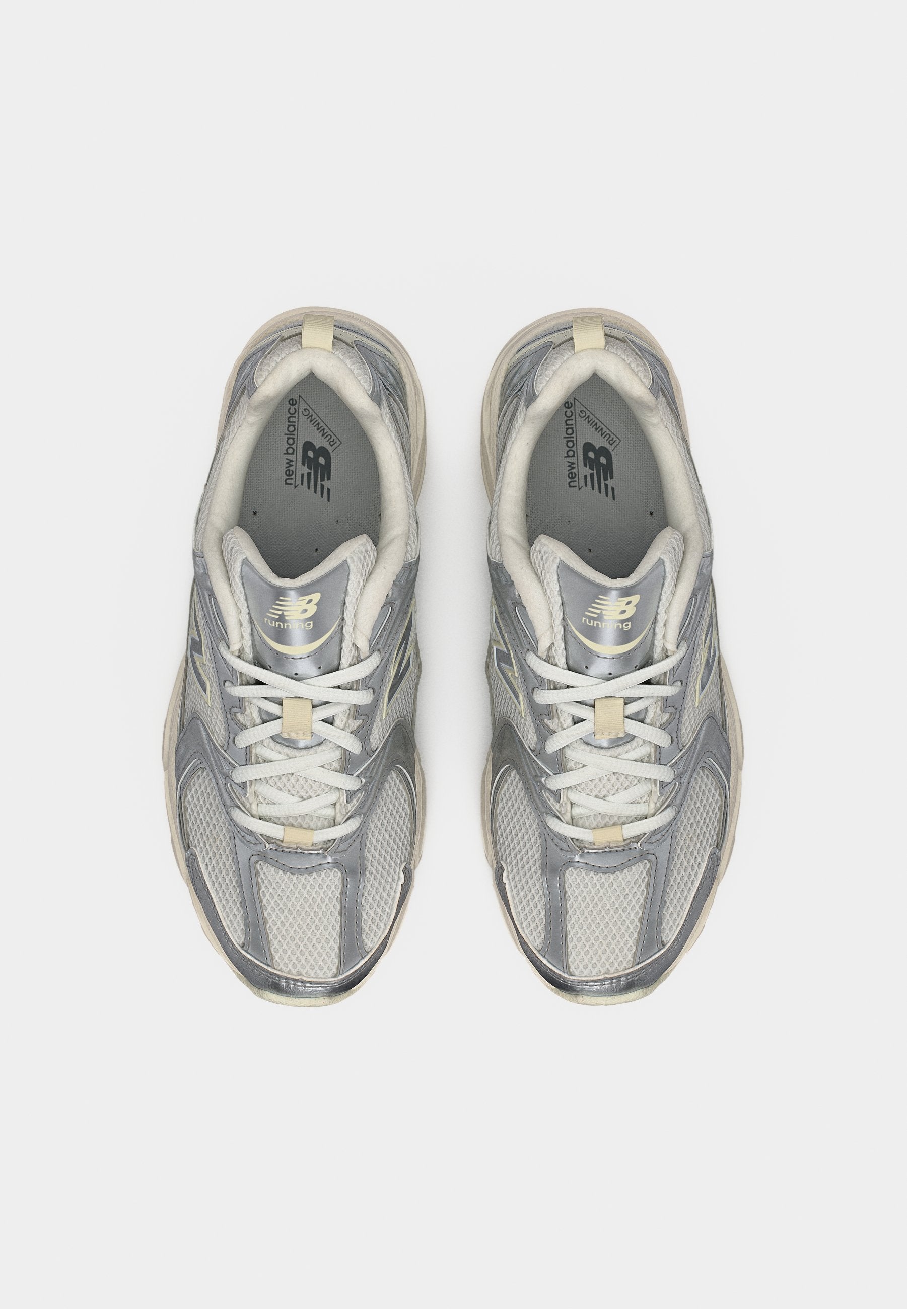 U530 UNISEX - Trainers - silver-coloured metallic/reflection