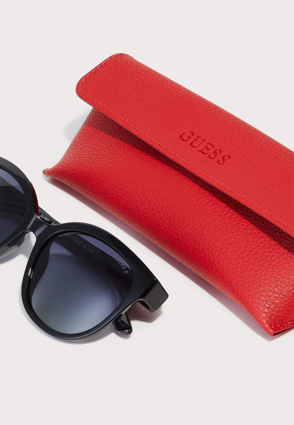 Sunglasses - shiny black