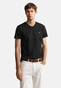 SHIELD V NECK - Basic T-shirt - black