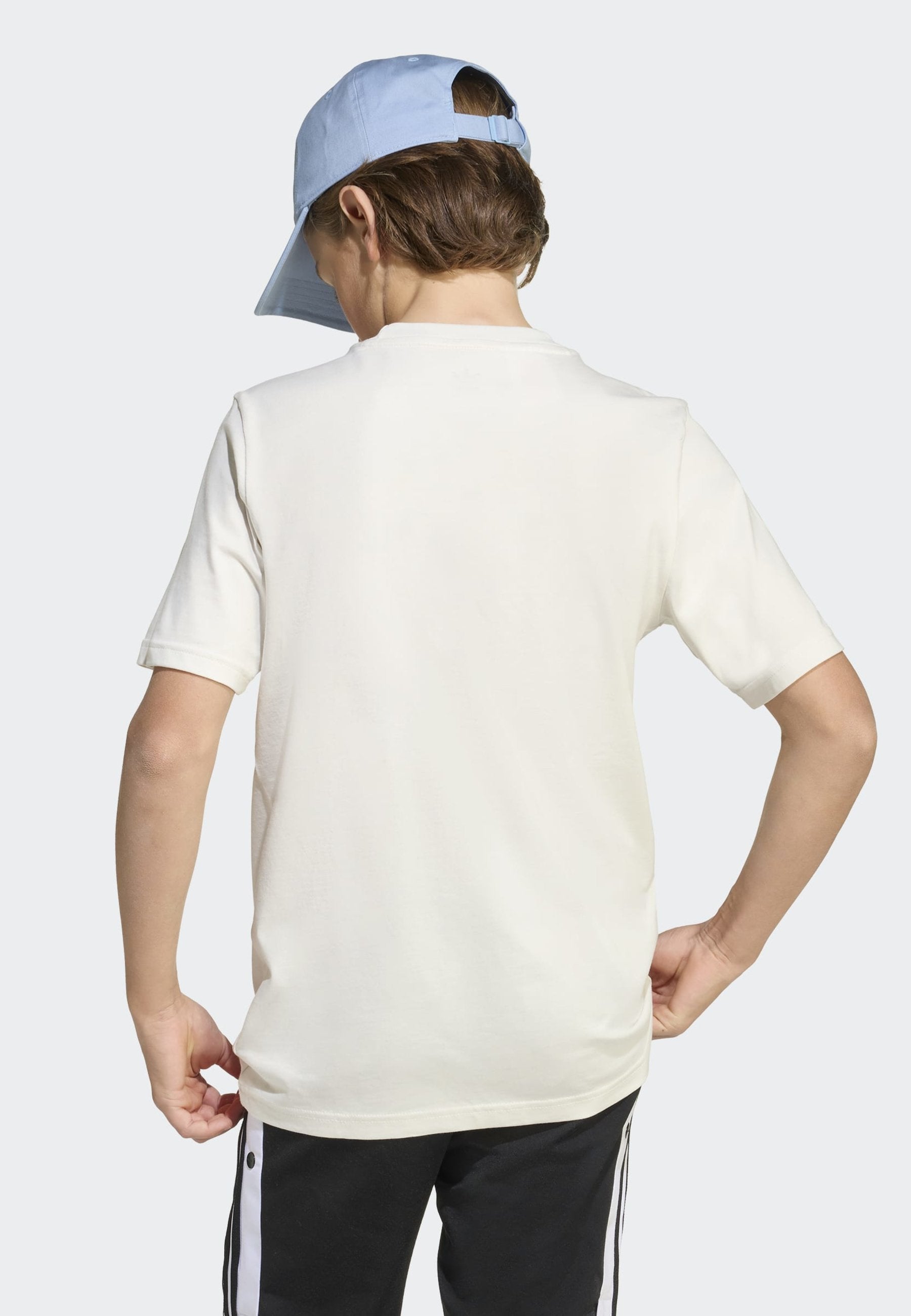 TEE JUNIOR UNISEX - قميص أساسي - أبيض سحابي