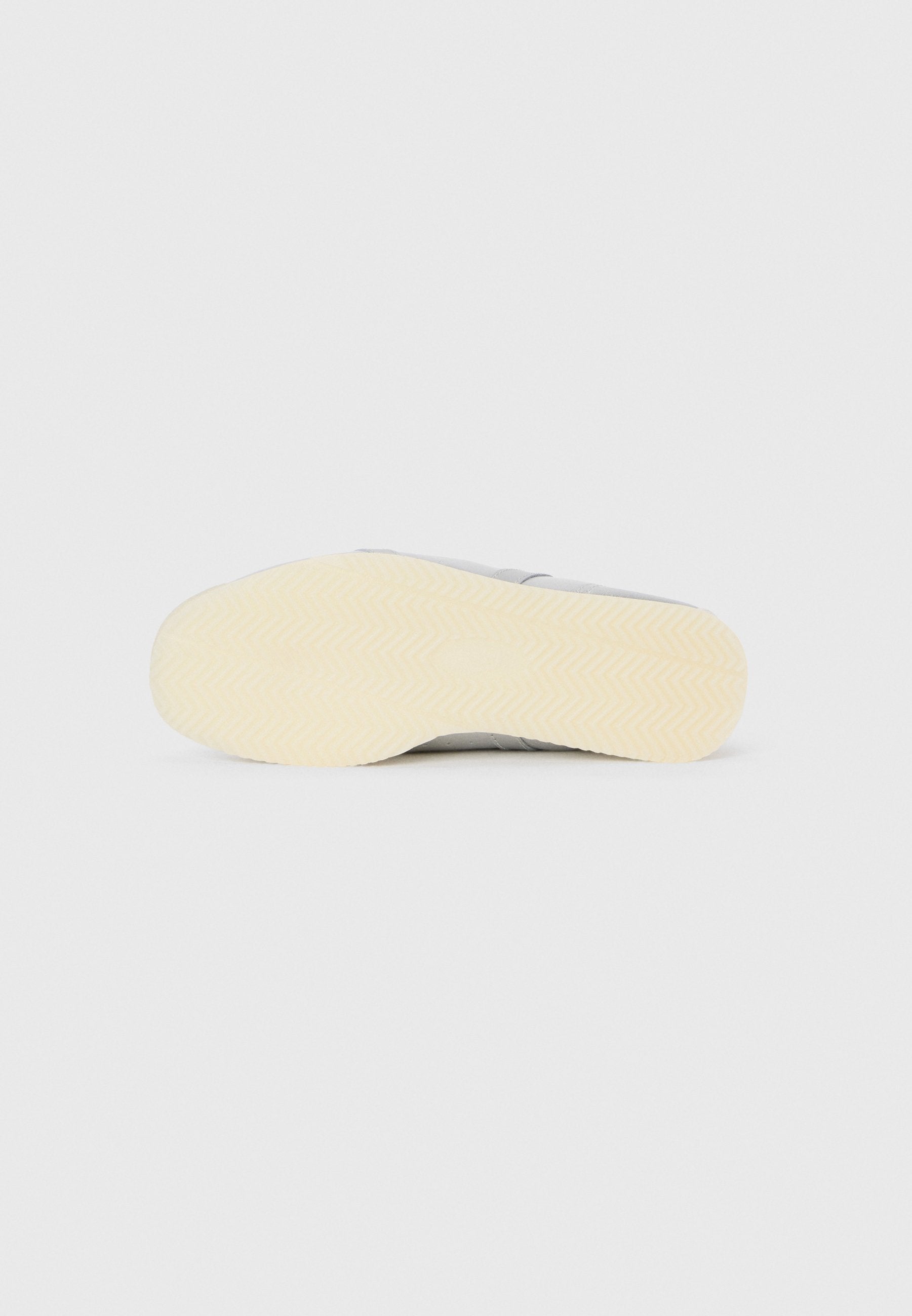 CLUB LOW - Trainers - white/silver-coloured