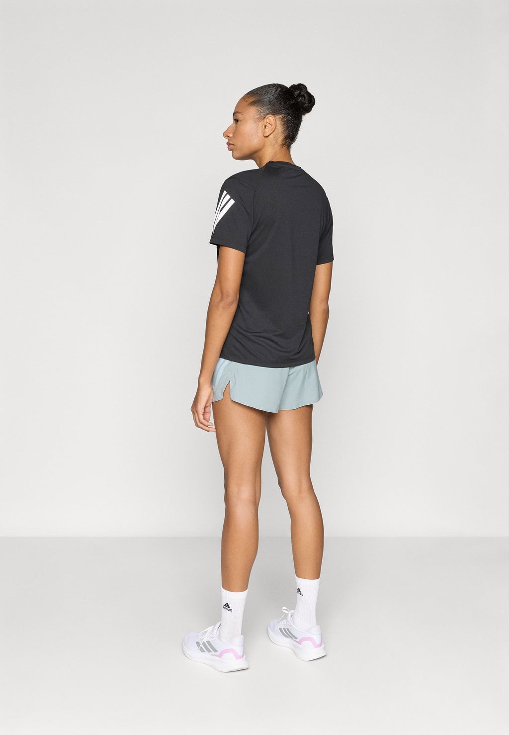 ADI365 - Sports shorts - sage