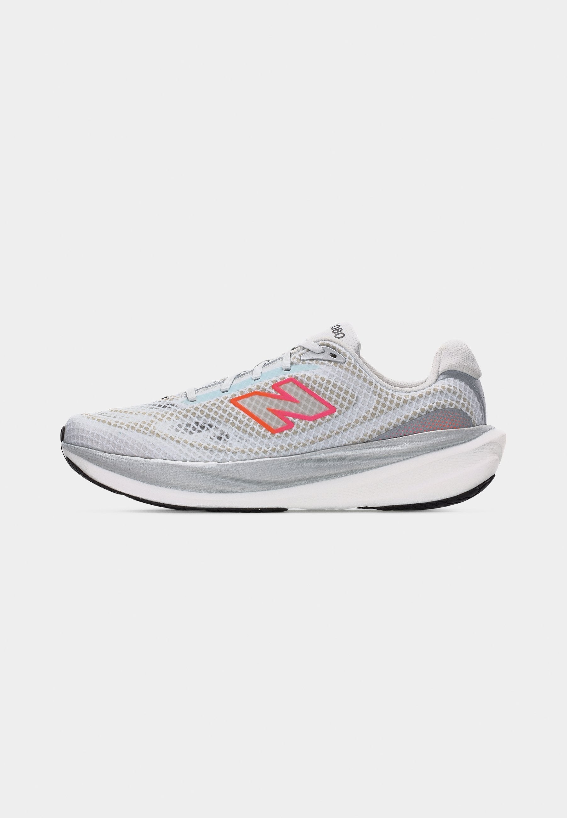 1080V15 - Road running shoes - white