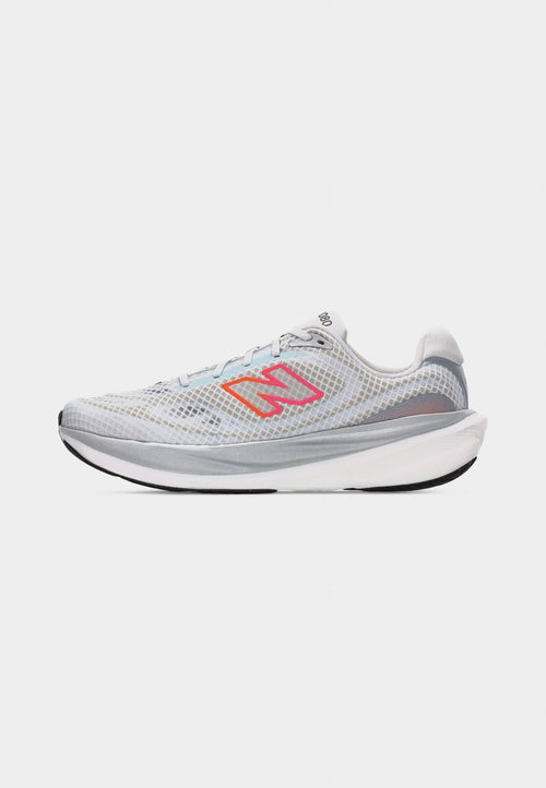 1080V15 - Road running shoes - white