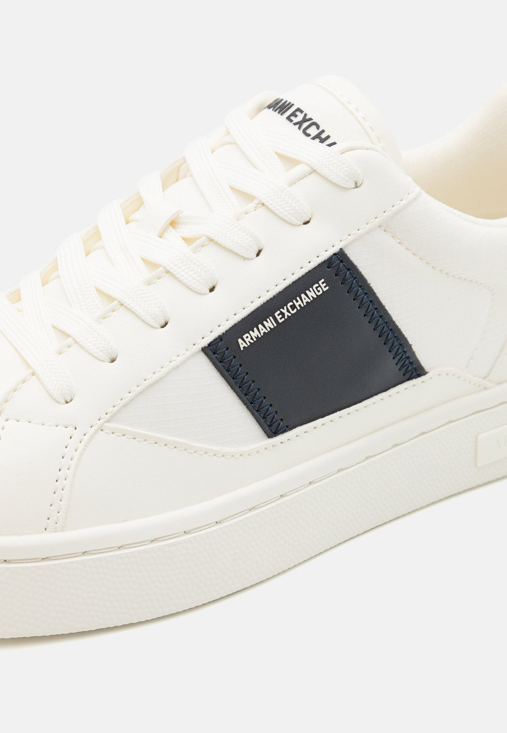 Trainers - off white/deep navy