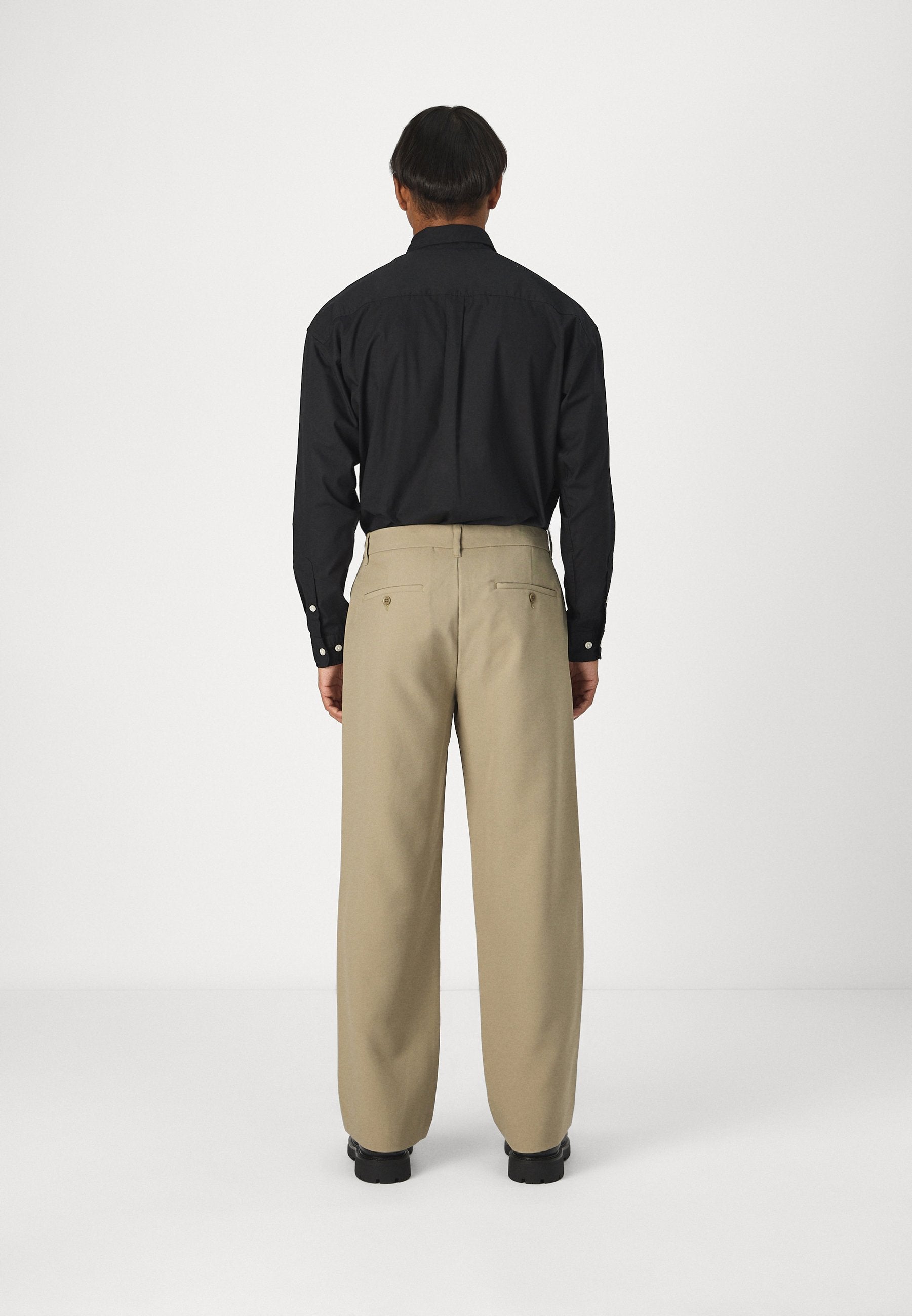 Classic Wide Leg Fit - Trousers - silver sage