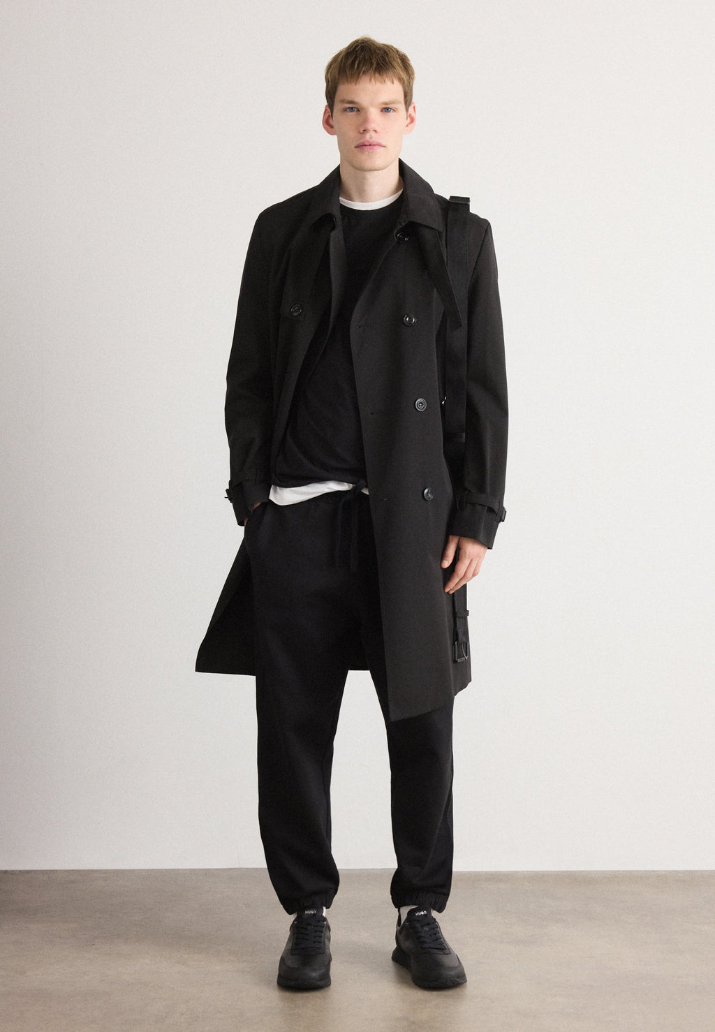 NYROTRO - Tracksuit bottoms - black