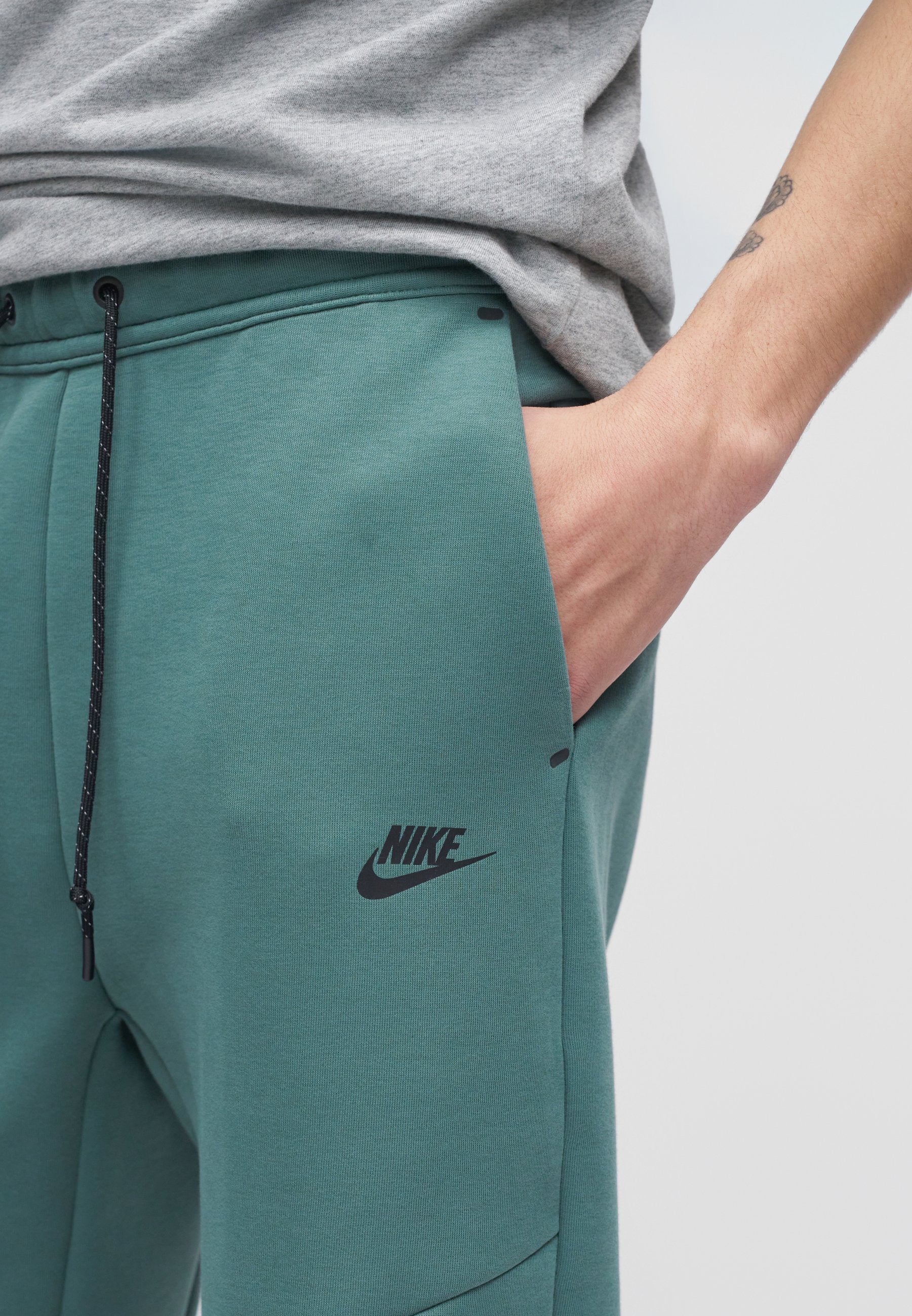 PANT - Tracksuit bottoms - mineral slate/black
