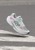 ELLIPSE V1 - Road running shoes - white