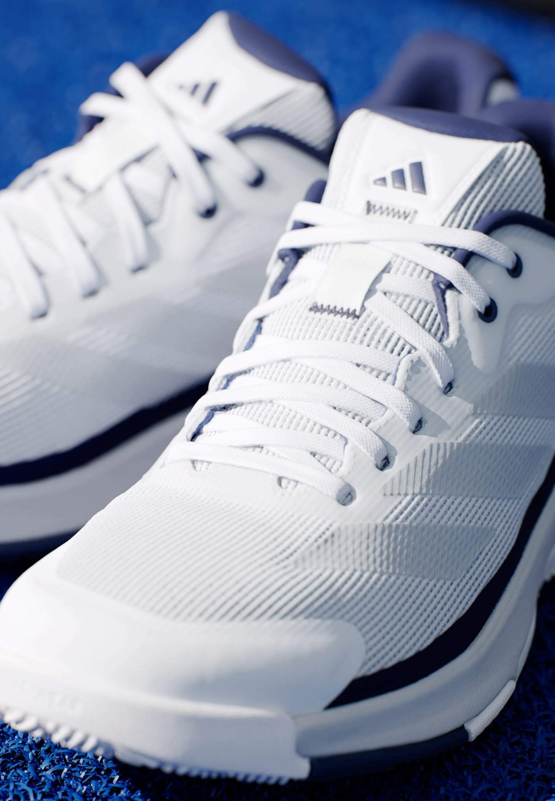 CRAZYQUICK LIGHTSTRIKE PADEL - Padel shoes - cloud white   silver metallic   dark blue