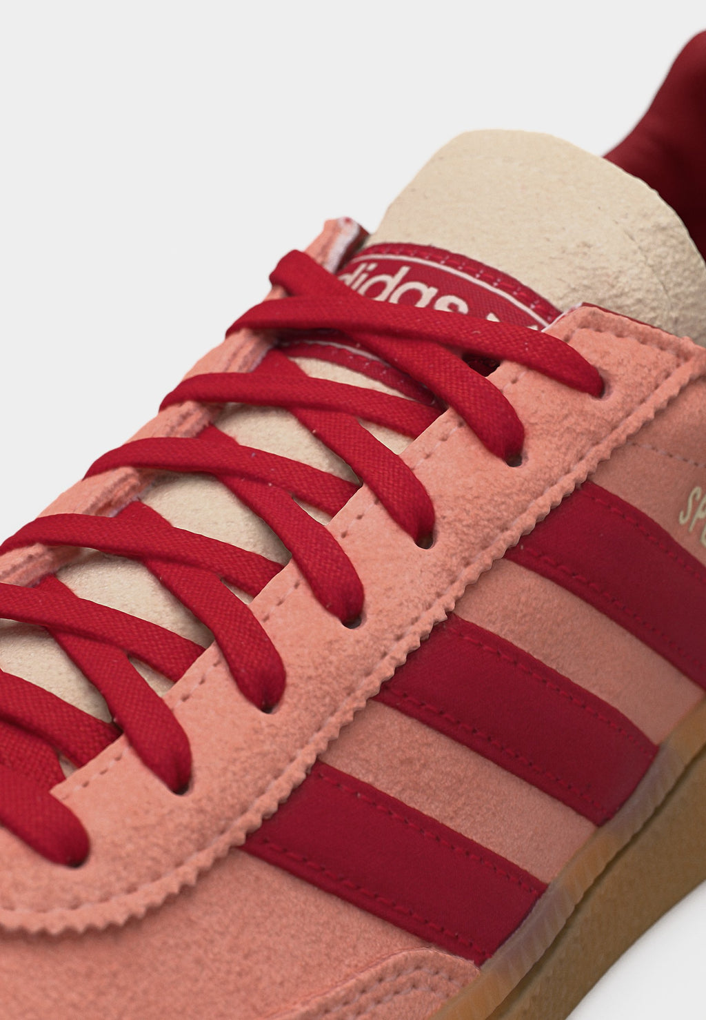 SATIN STRIPES HANDBALL SPEZIAL UNISEX - أحذية رياضية - كورال ضبابي/أحمر فريق النصر/أحمر شبه لامع