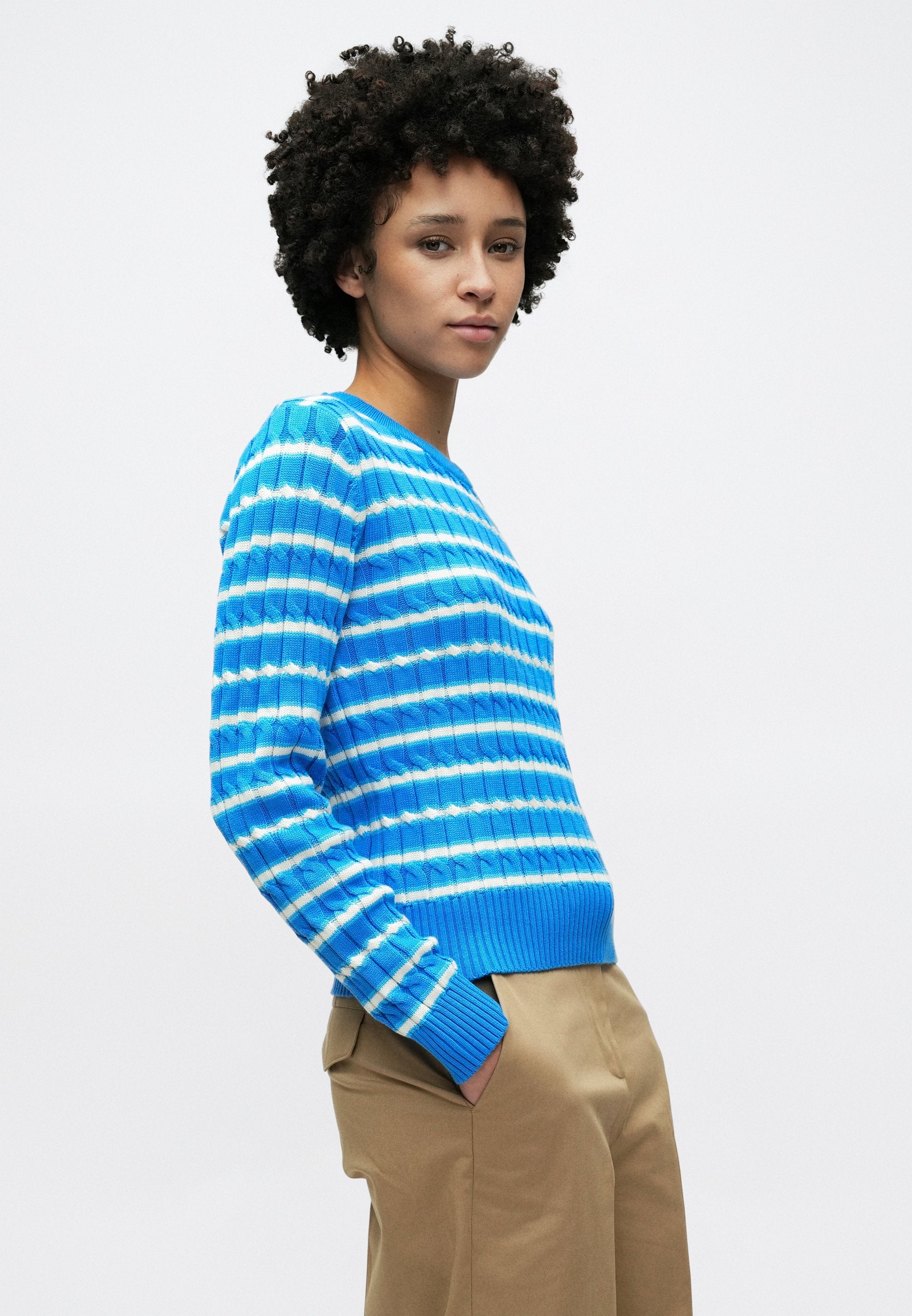 CABLE KNIT CREW NECK JUMPER - Jumper - mesmerizing/ breezy blue/calico