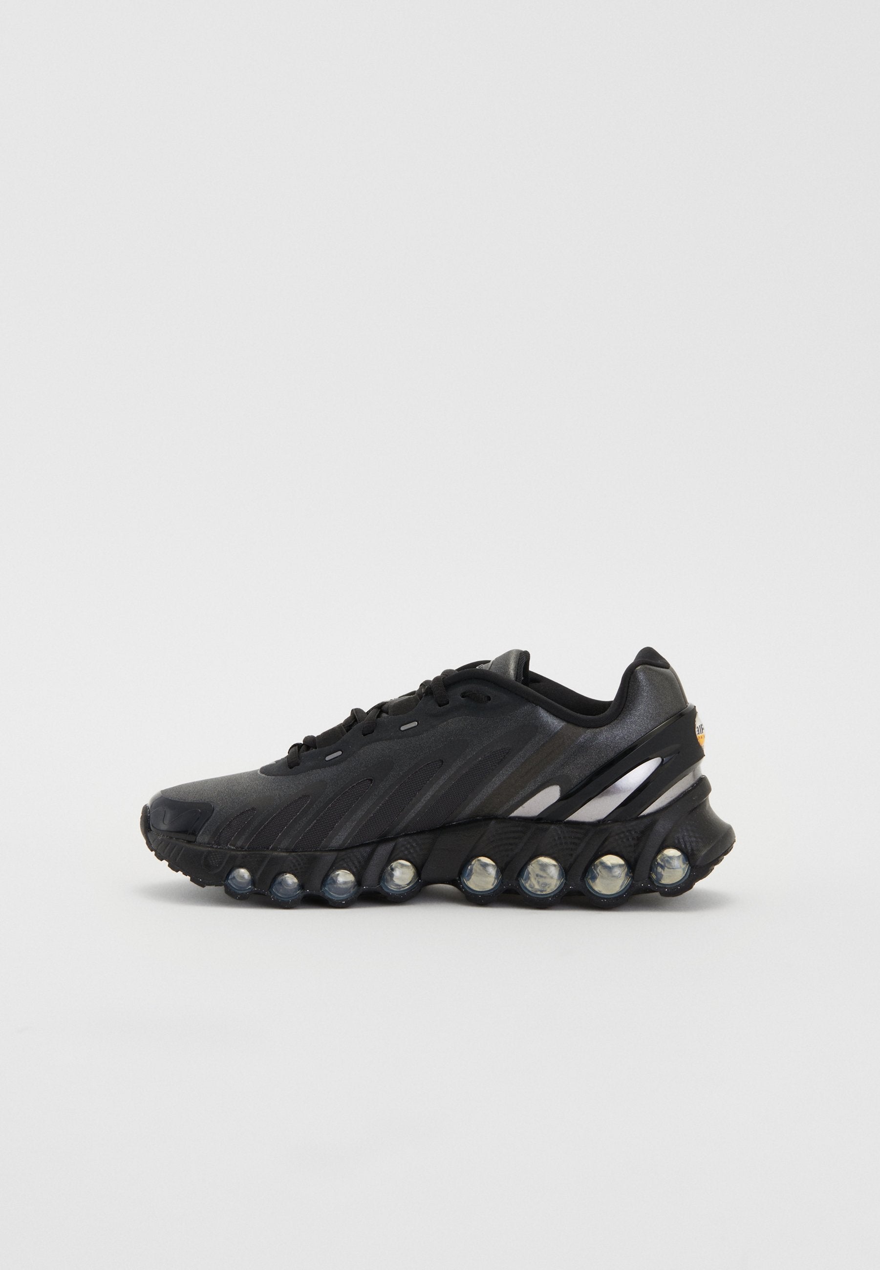 AIR MAX DN8 - Baskets basses - black/metallic dark grey/iron grey