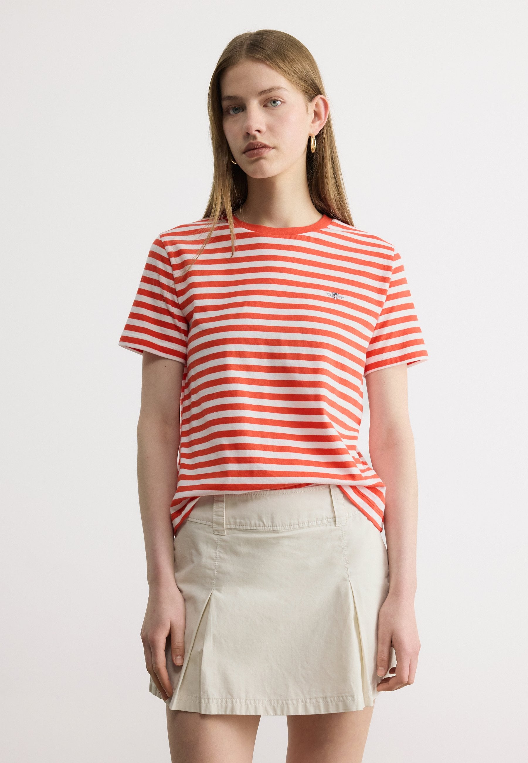 STRIPED SHIELD - Print T-shirt - perfect red