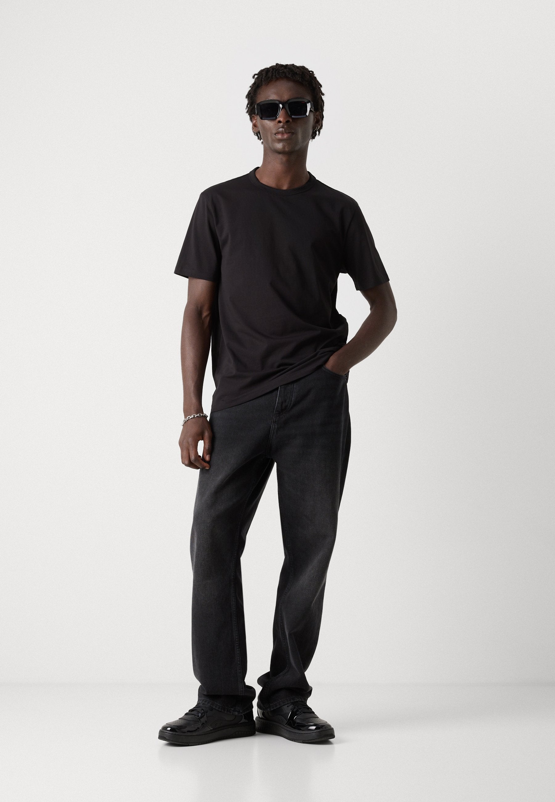 NAOLO 2 PACK - Basic T-shirt - black