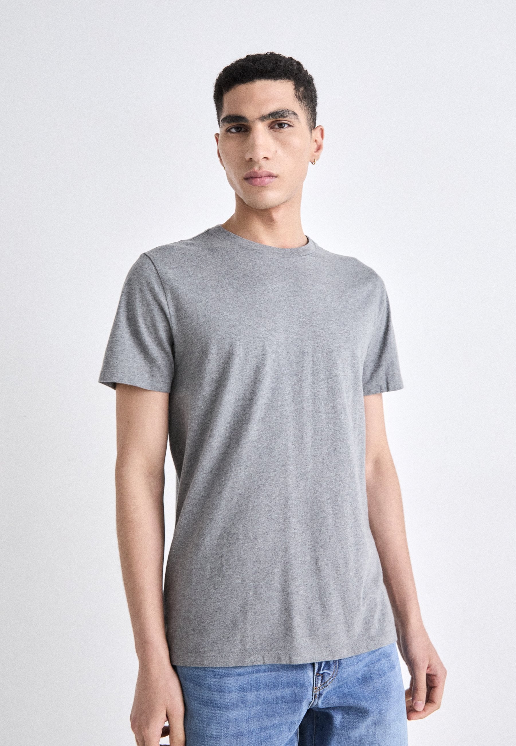 CLASSIC - Basic T-shirt - grey heather