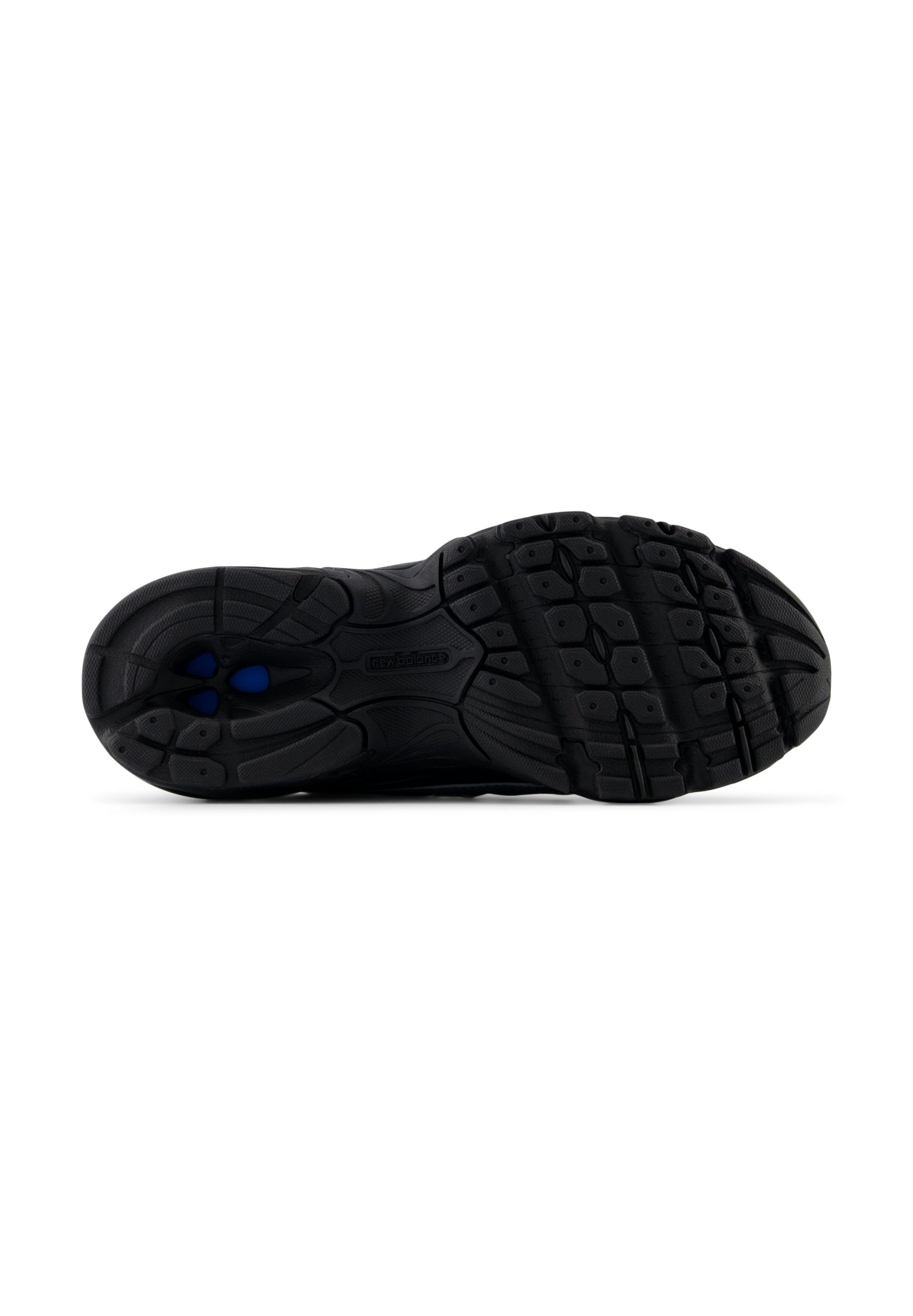أحذية 740 UNISEX - مدربين - أسود