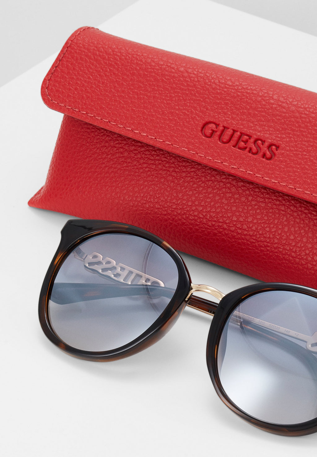 Sunglasses - black