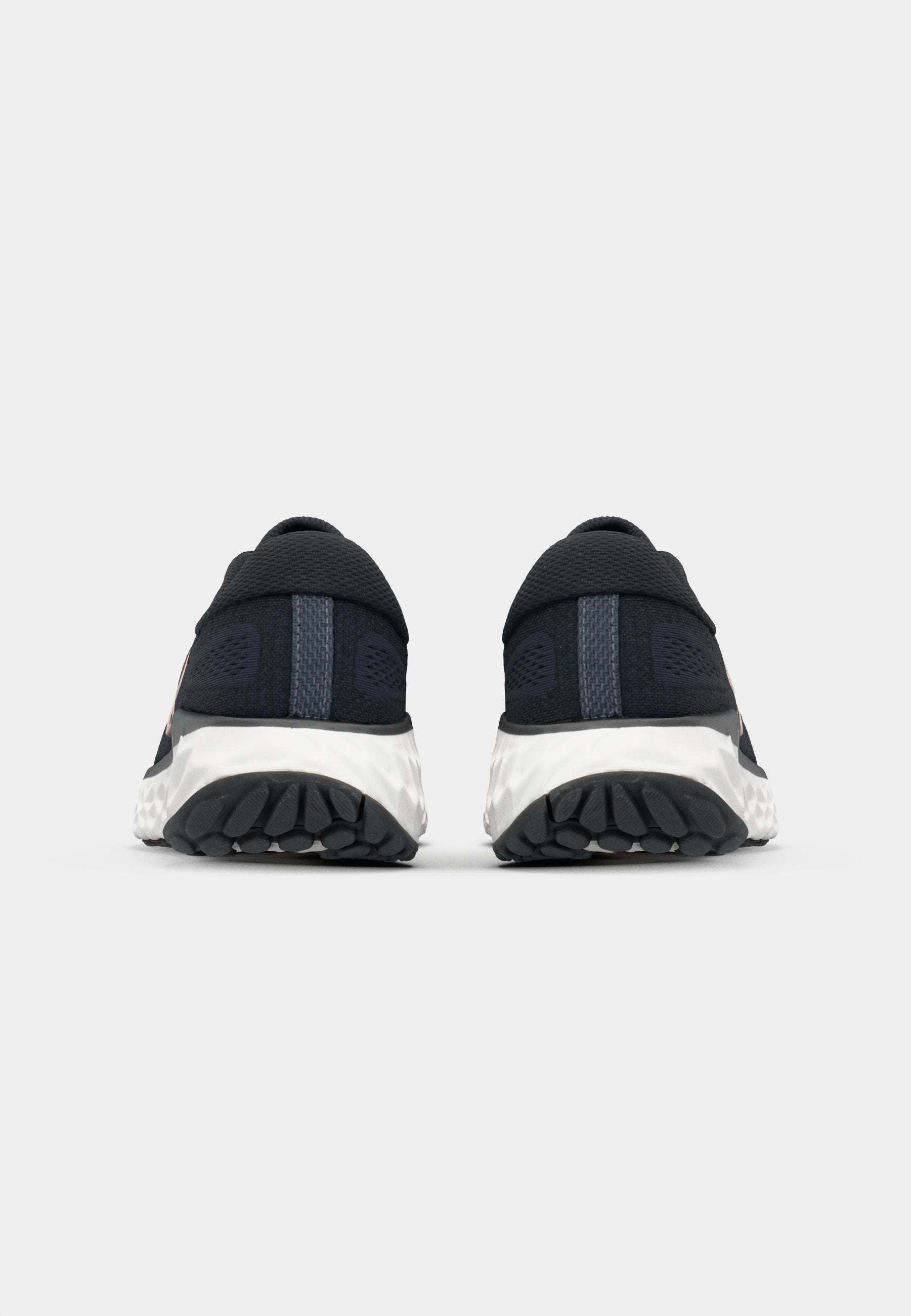 EVOZ V4 - Road running shoes - phantom