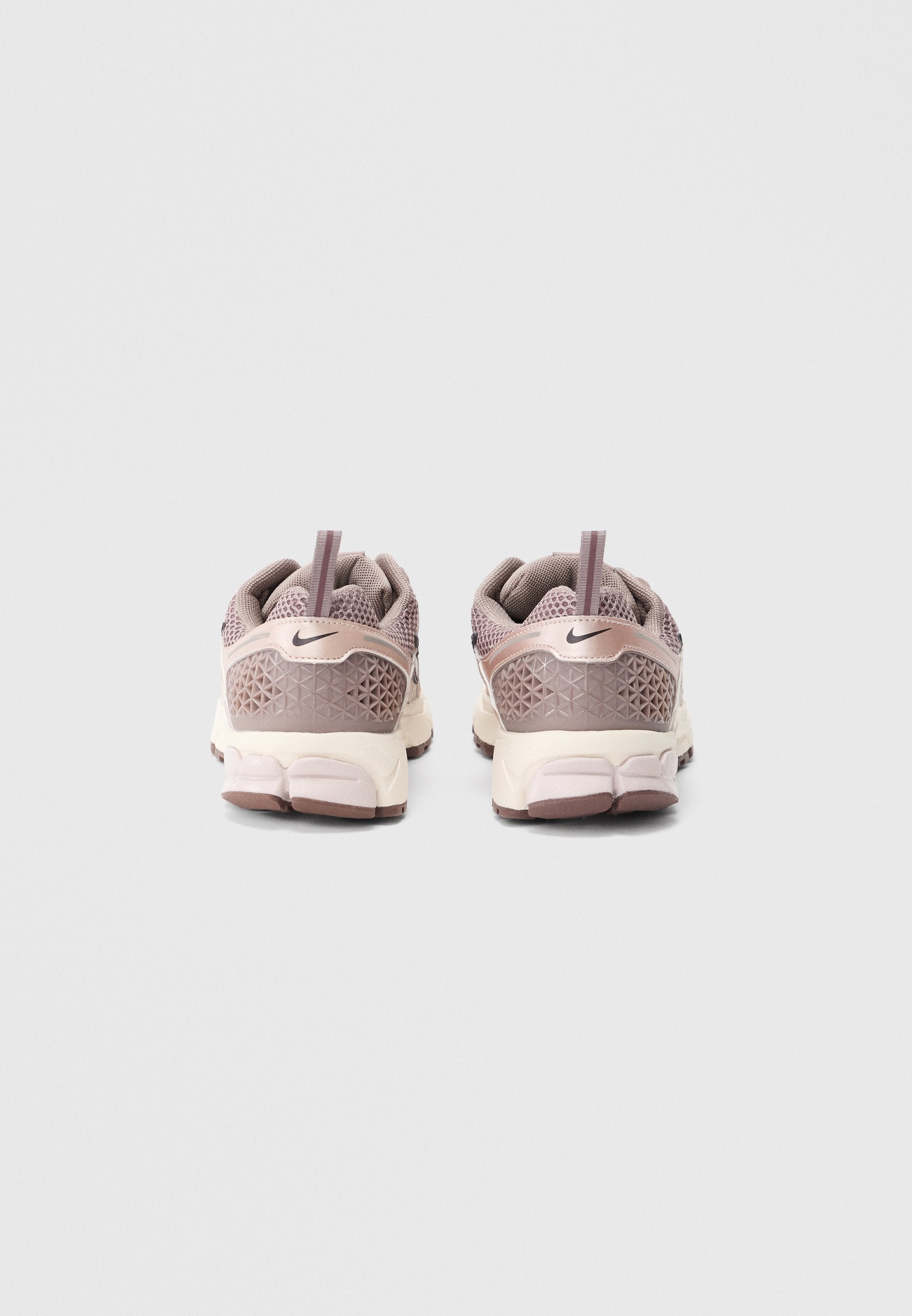 VOMERO 5 BG UNISEX - Baskets basses - taupe haze/silt red/pale ivory