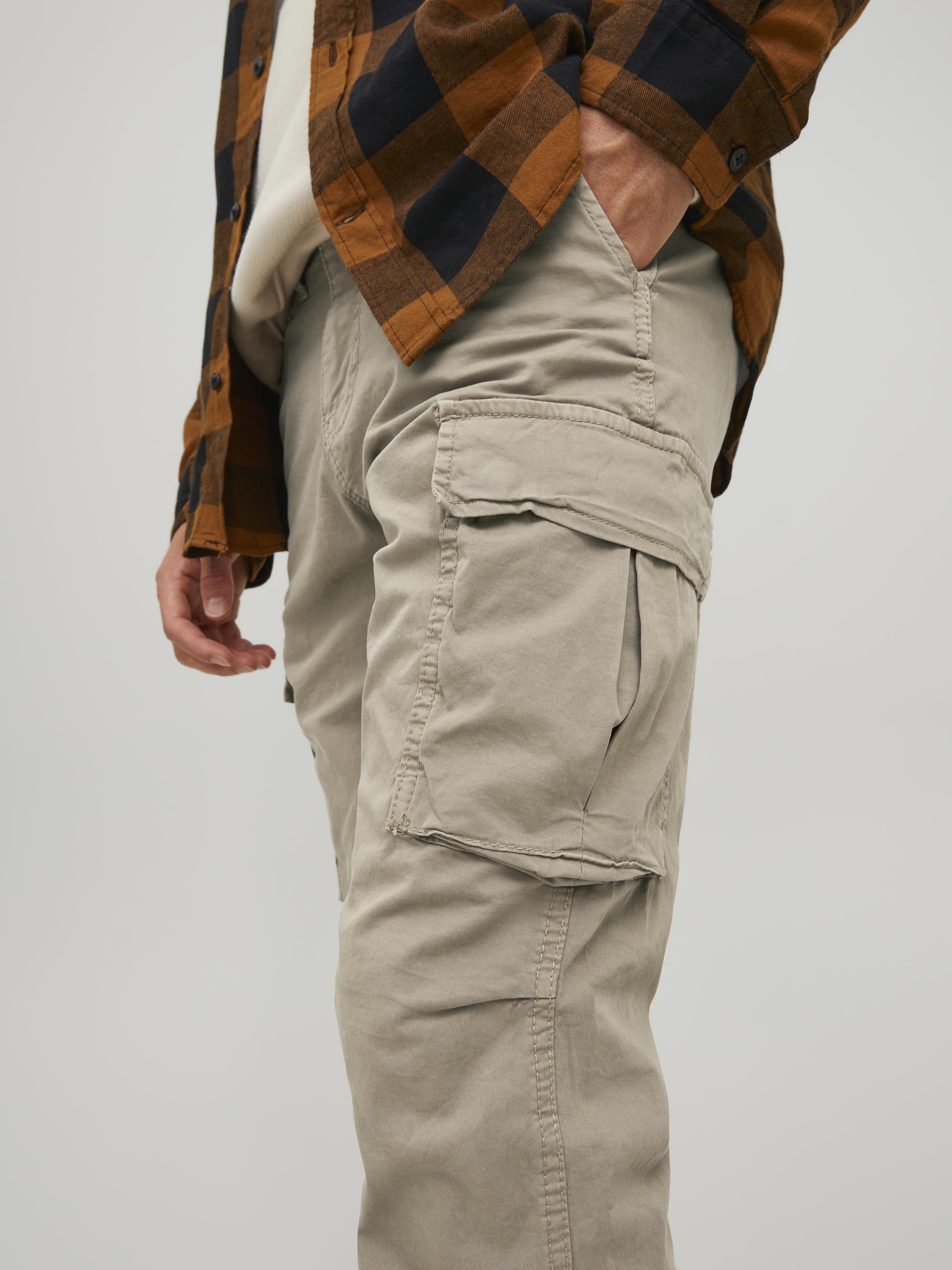 JPSTACE JJTUCKER AMA TAPERED FIT - Pantalon cargo - Marron