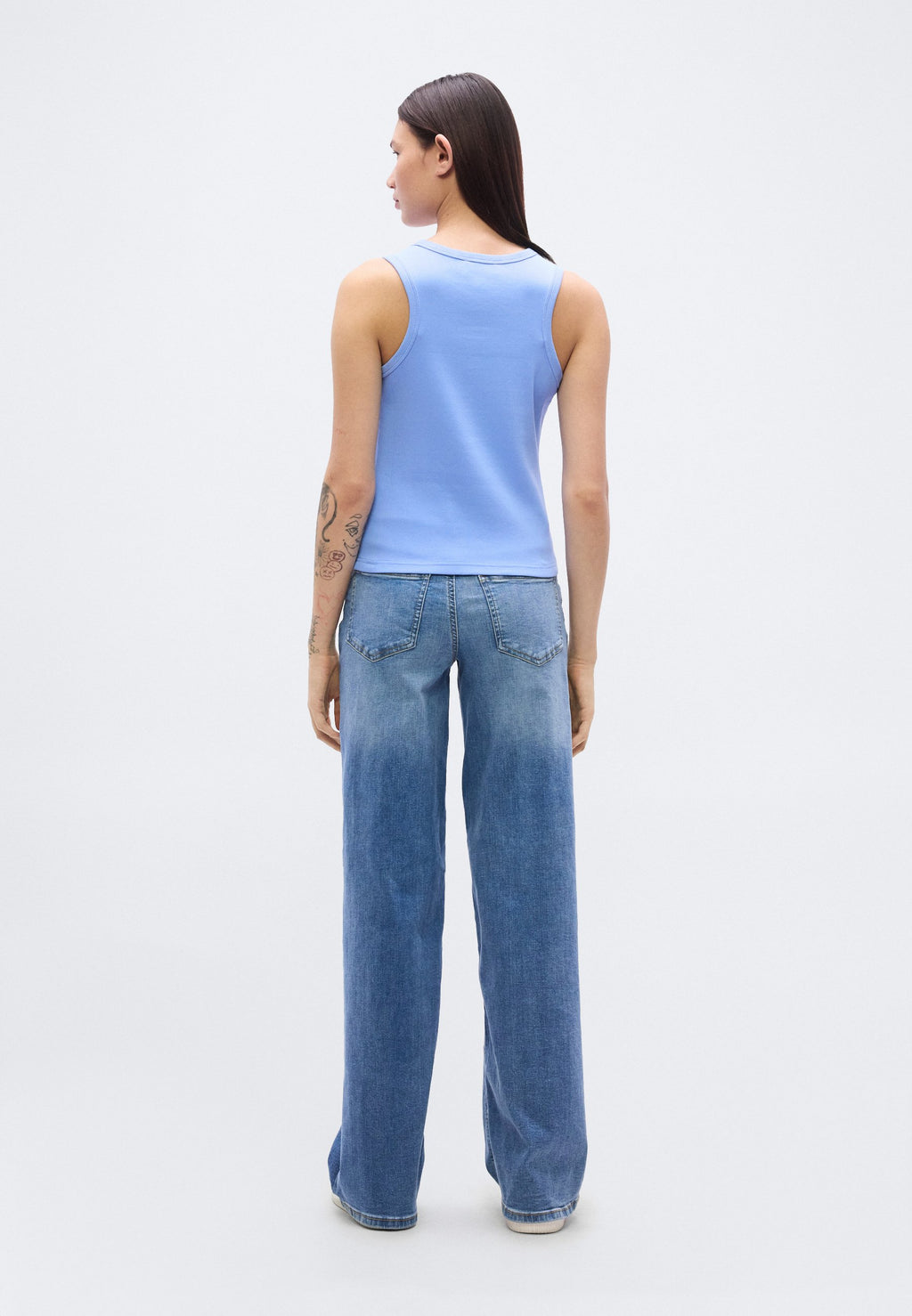 Top - blue descent