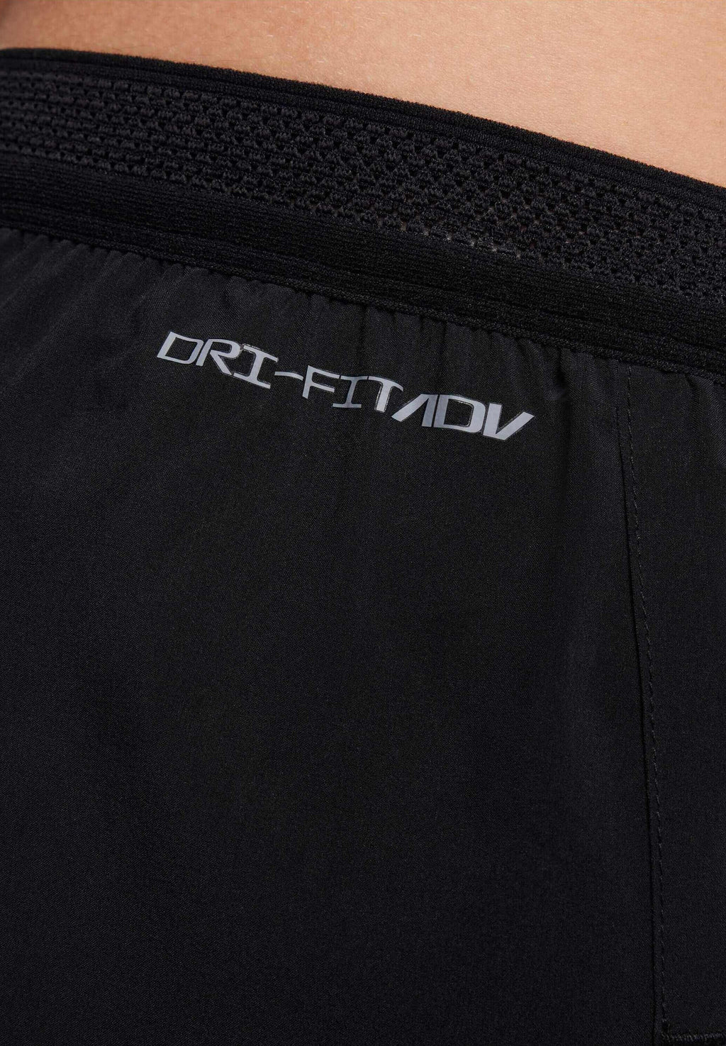 M NK DFADV AROSWFT 4INBF SHORT - Sports shorts - black summit white
