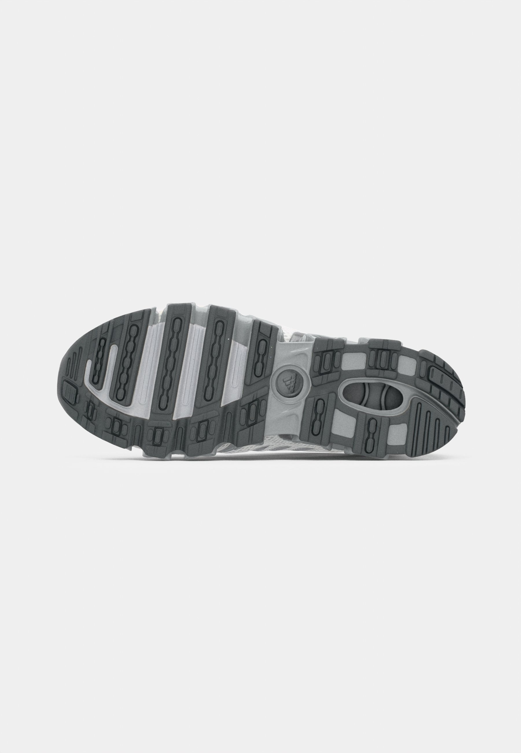 MEGA GHOSTRIDE W - Trainers - footwear white/silver metallic/matte silver