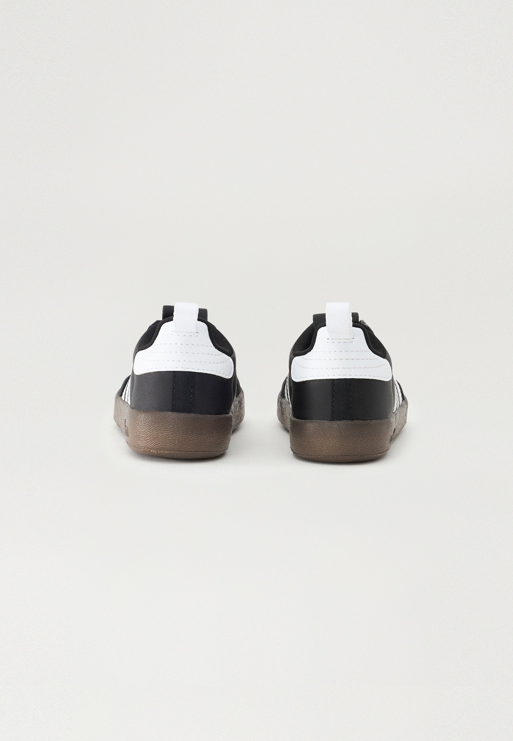 ADIFOM SAMBA 360 UNISEX - Spor Ayakkabı - core black/white/gum