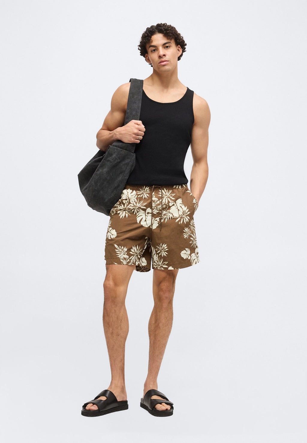 Shorts - brown