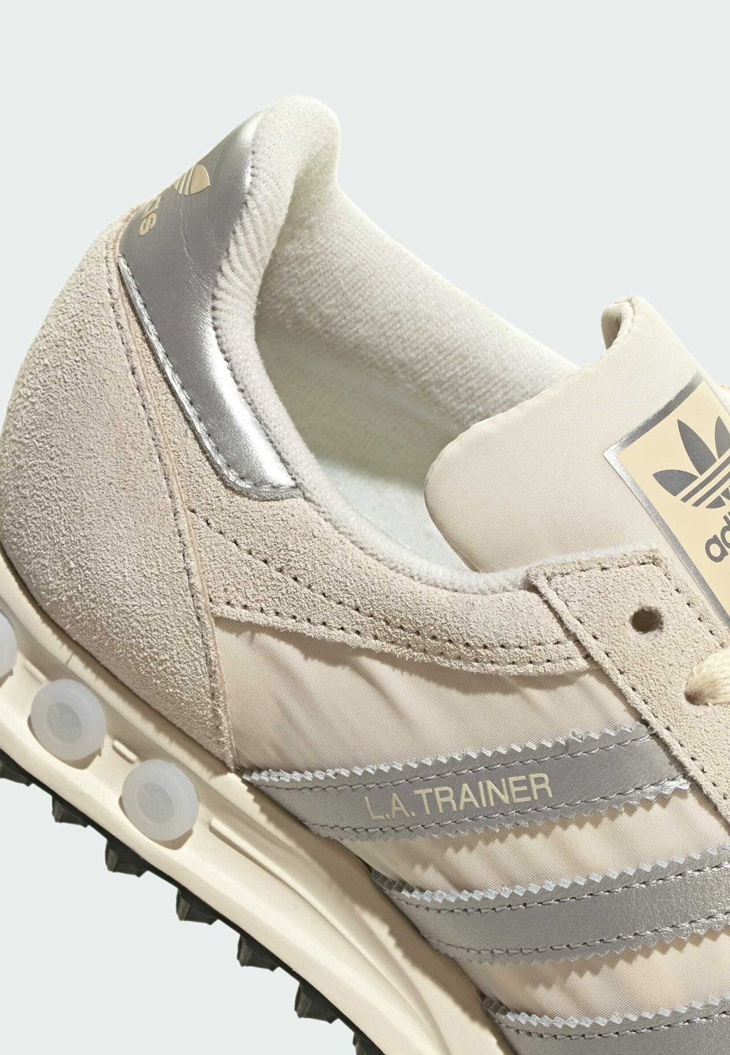 LA TRAINER OG W - Baskets - blanc   argent métallisé   blanc cassé