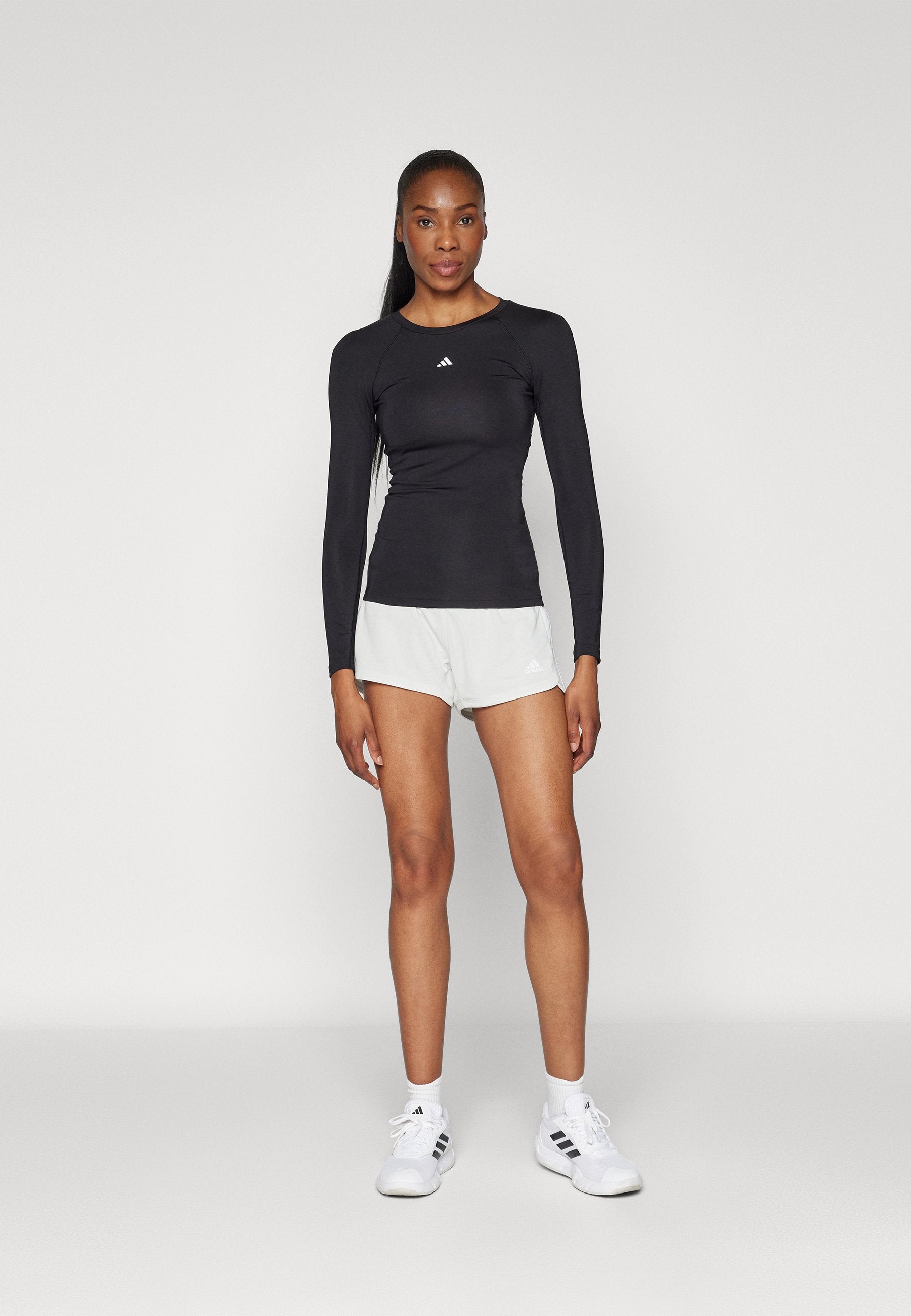 TECHFIT LONG SLEEVE TRAINING TOP - Long sleeved top - black