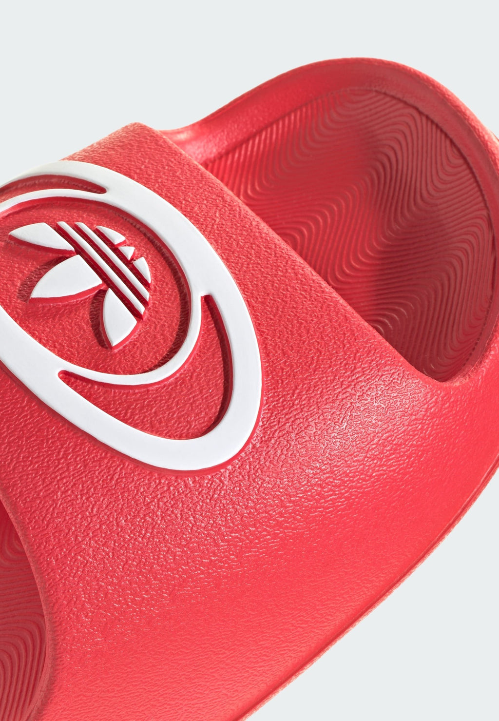 ADILETTE 00S UNISEX - Mules - better scarlet/white