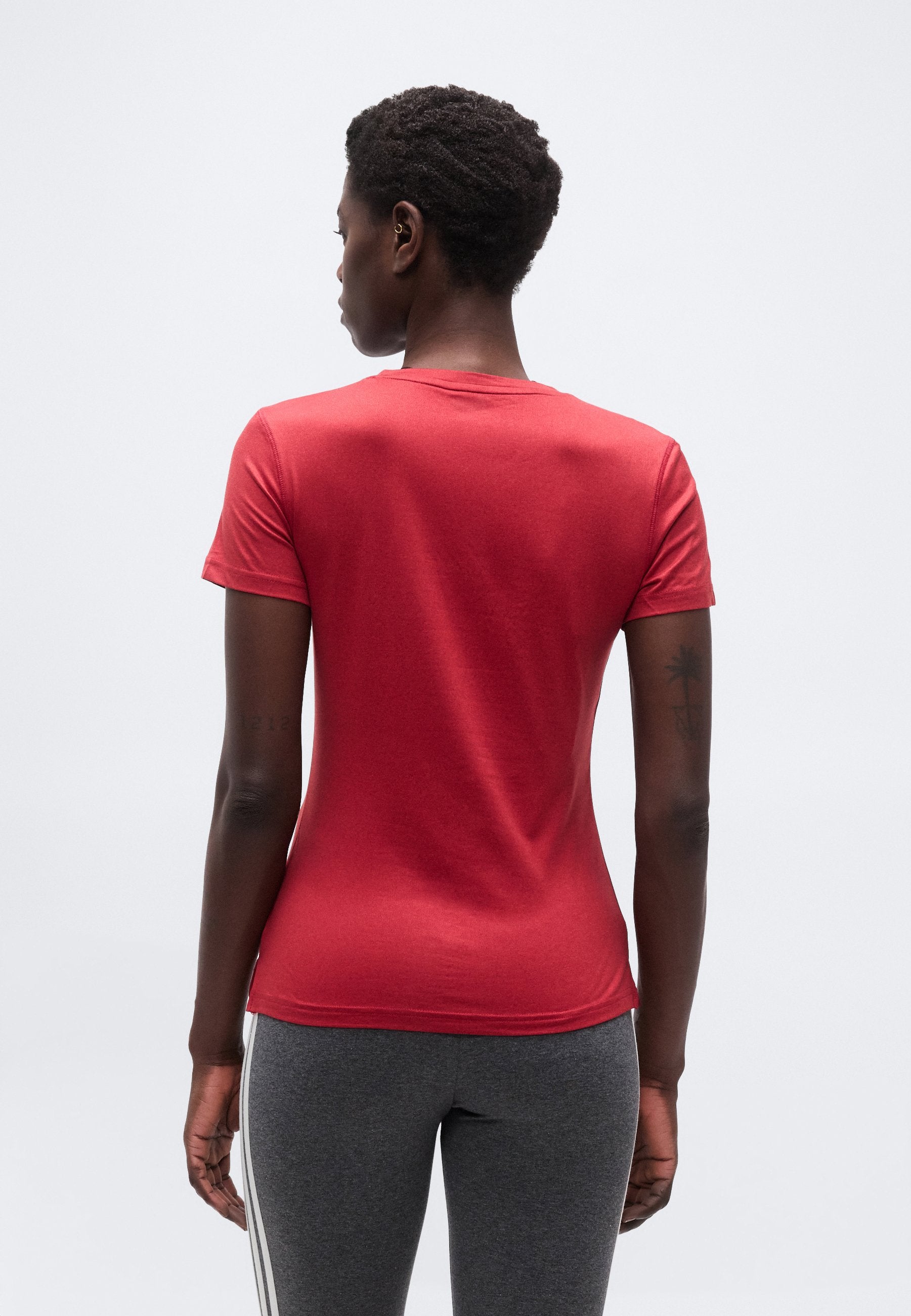 WORKOUT ESSENTIALS V-NECK T-SHIRT - Sports T-shirt - active maroon
