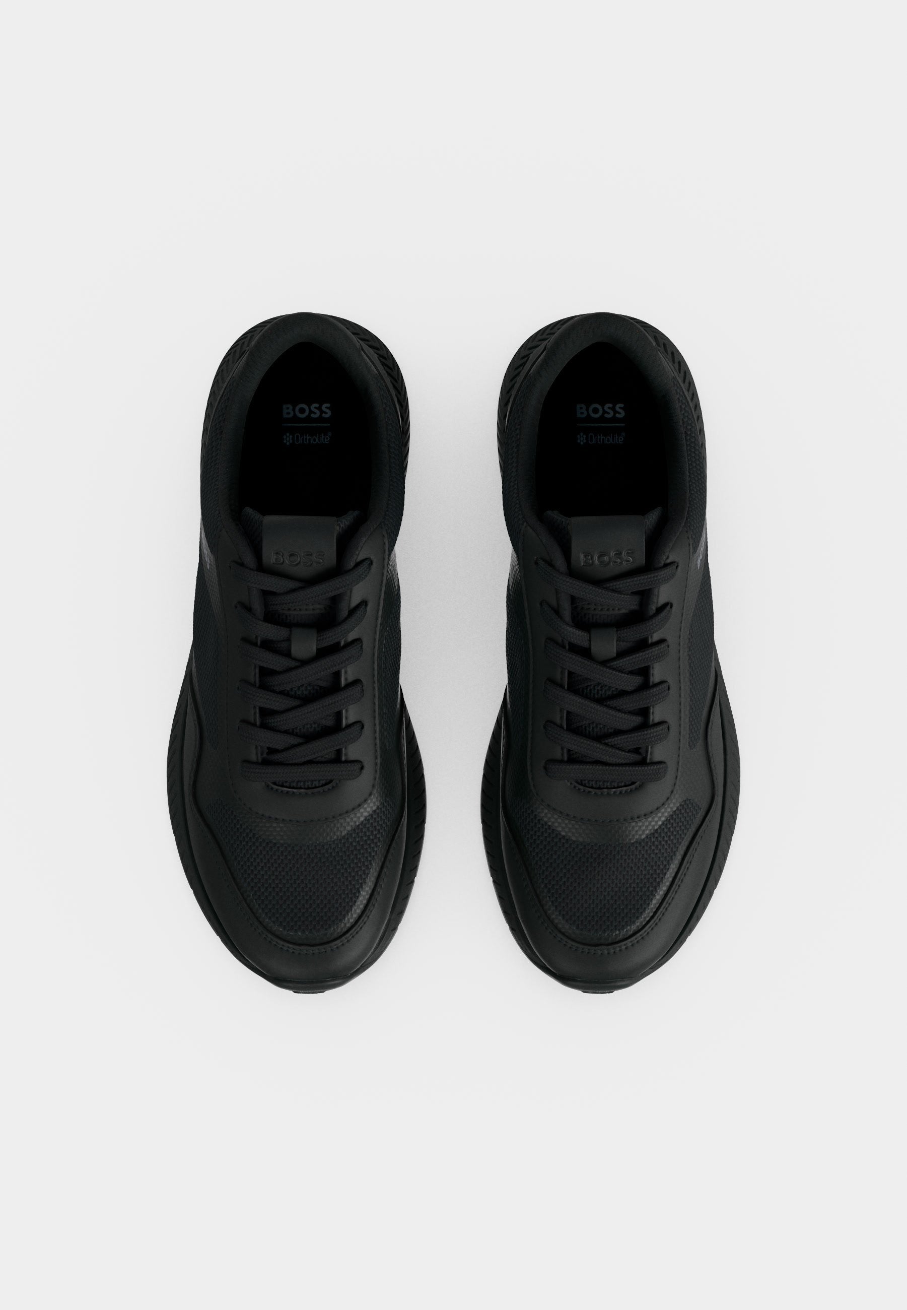 Trainers - black